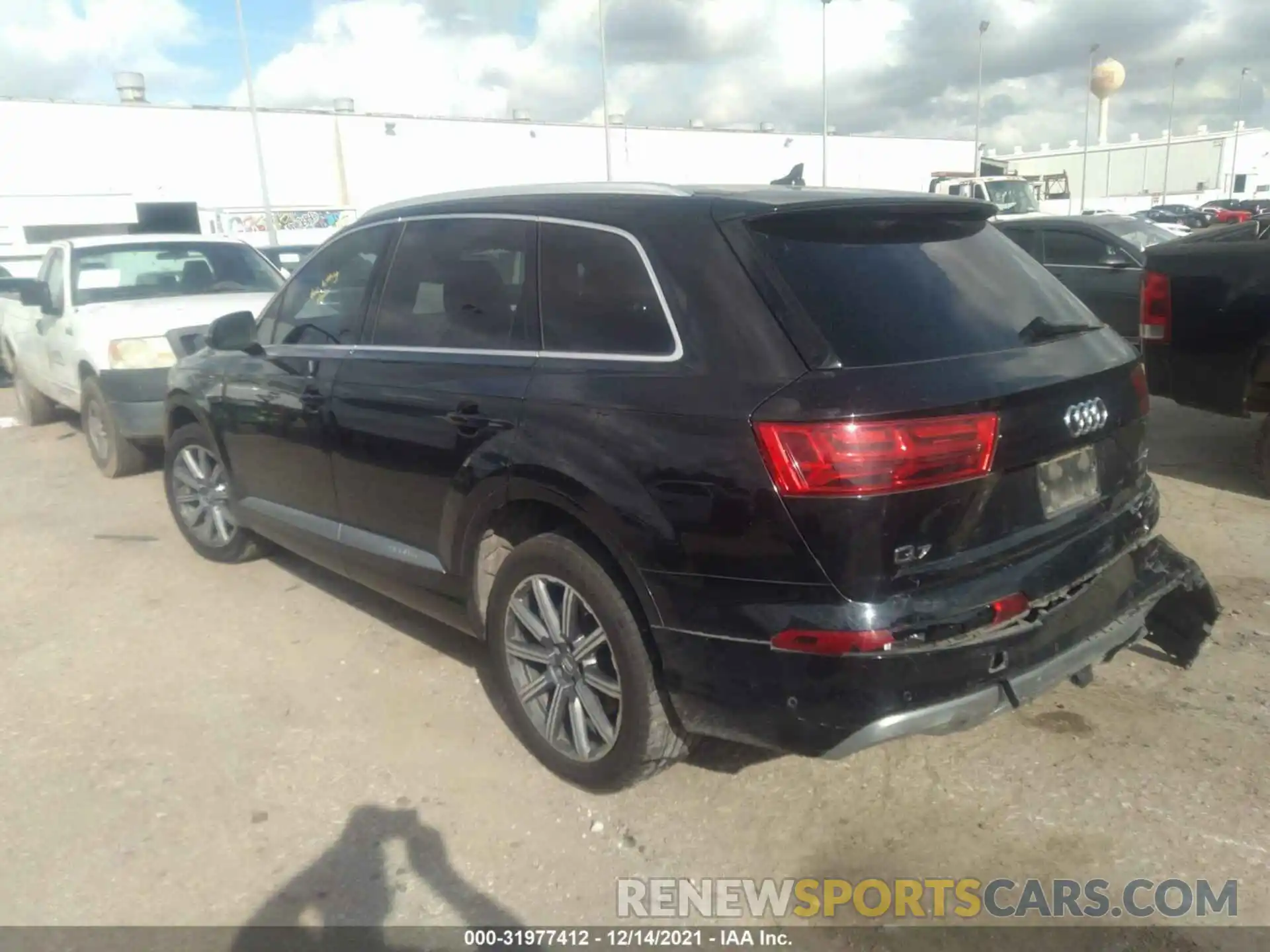 3 Фотография поврежденного автомобиля WA1LHAF74KD021066 AUDI Q7 2019