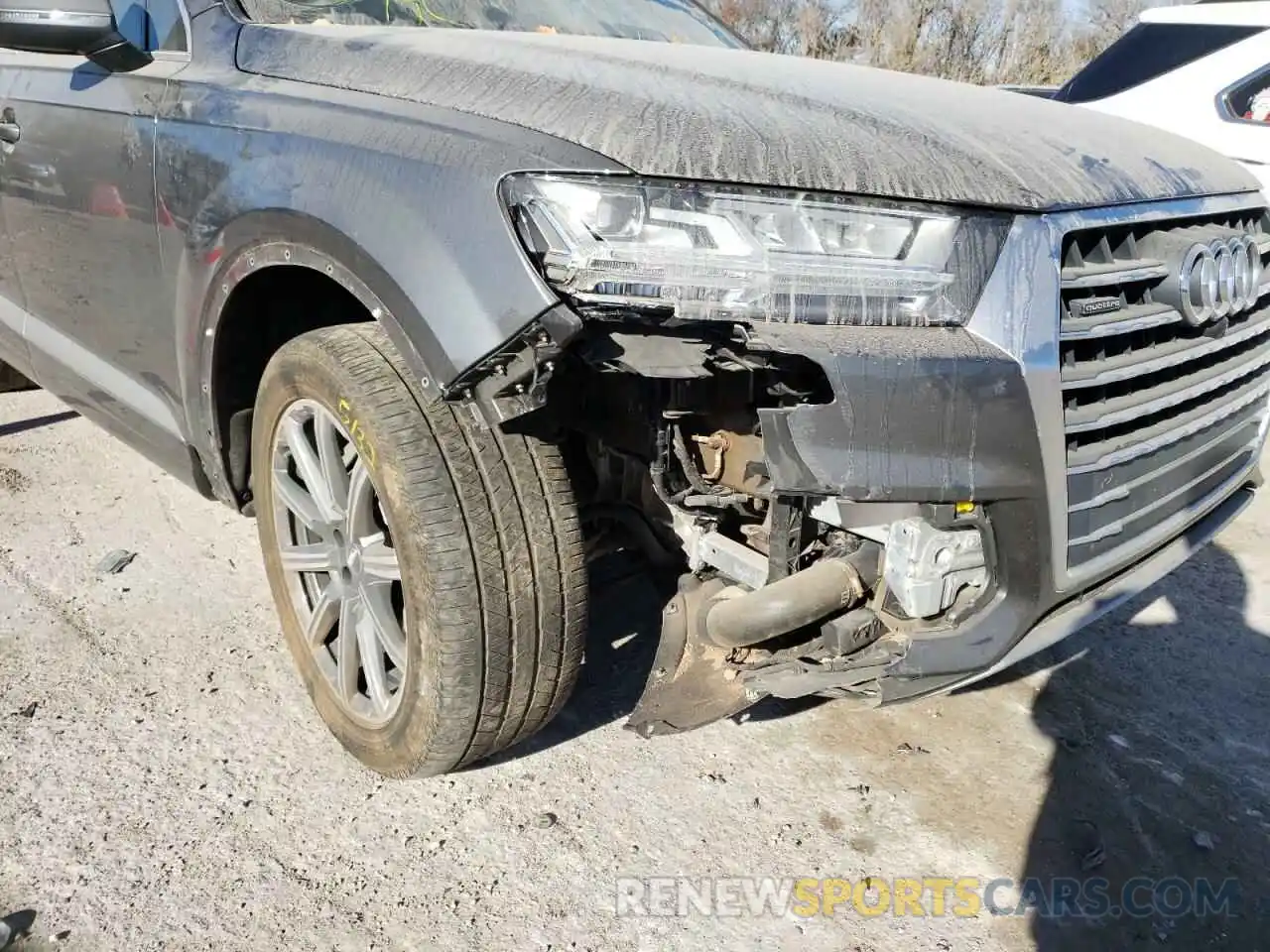 9 Photograph of a damaged car WA1LHAF74KD023724 AUDI Q7 2019