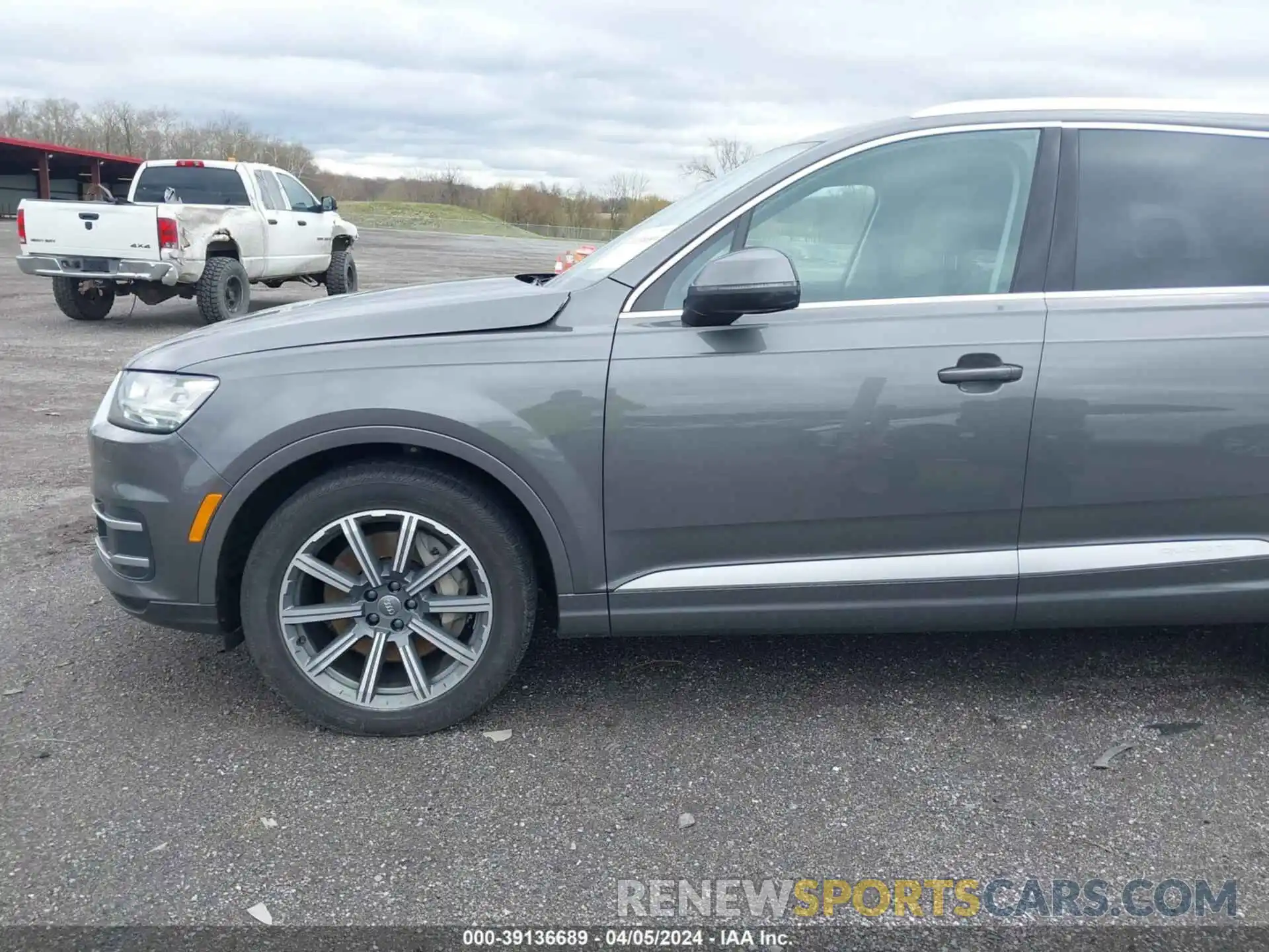 14 Photograph of a damaged car WA1LHAF74KD027479 AUDI Q7 2019