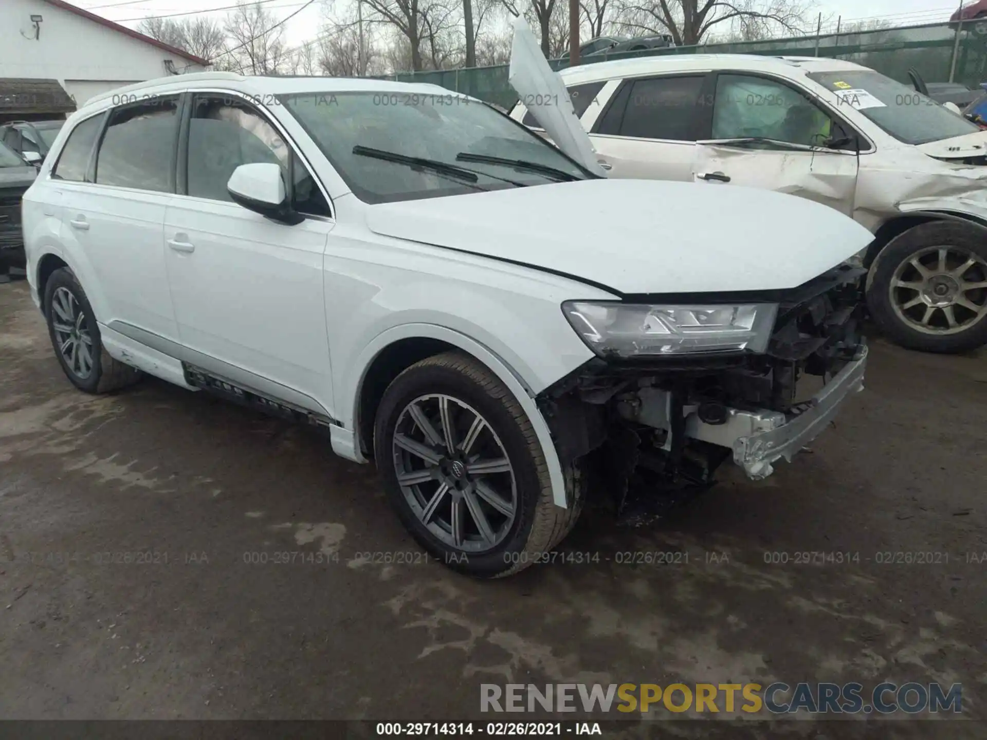 1 Photograph of a damaged car WA1LHAF74KD030527 AUDI Q7 2019