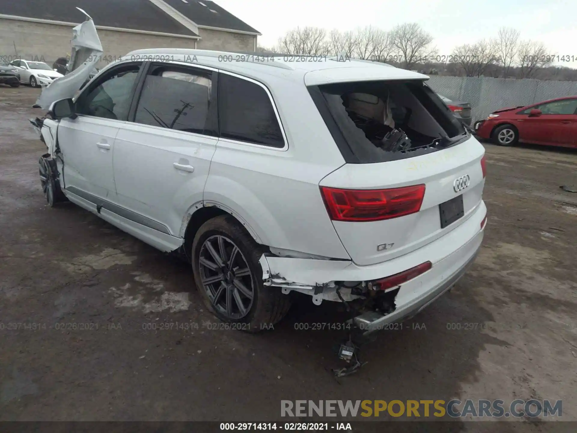 3 Фотография поврежденного автомобиля WA1LHAF74KD030527 AUDI Q7 2019