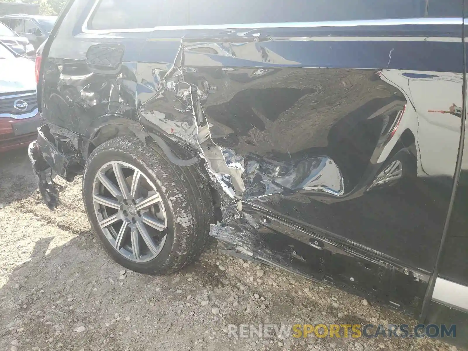 9 Фотография поврежденного автомобиля WA1LHAF74KD036005 AUDI Q7 2019