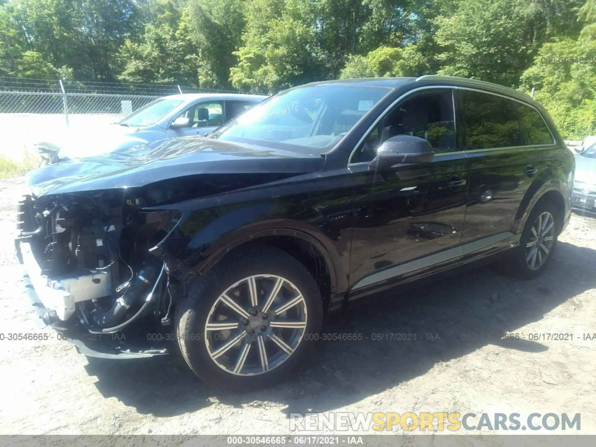 2 Photograph of a damaged car WA1LHAF74KD037574 AUDI Q7 2019