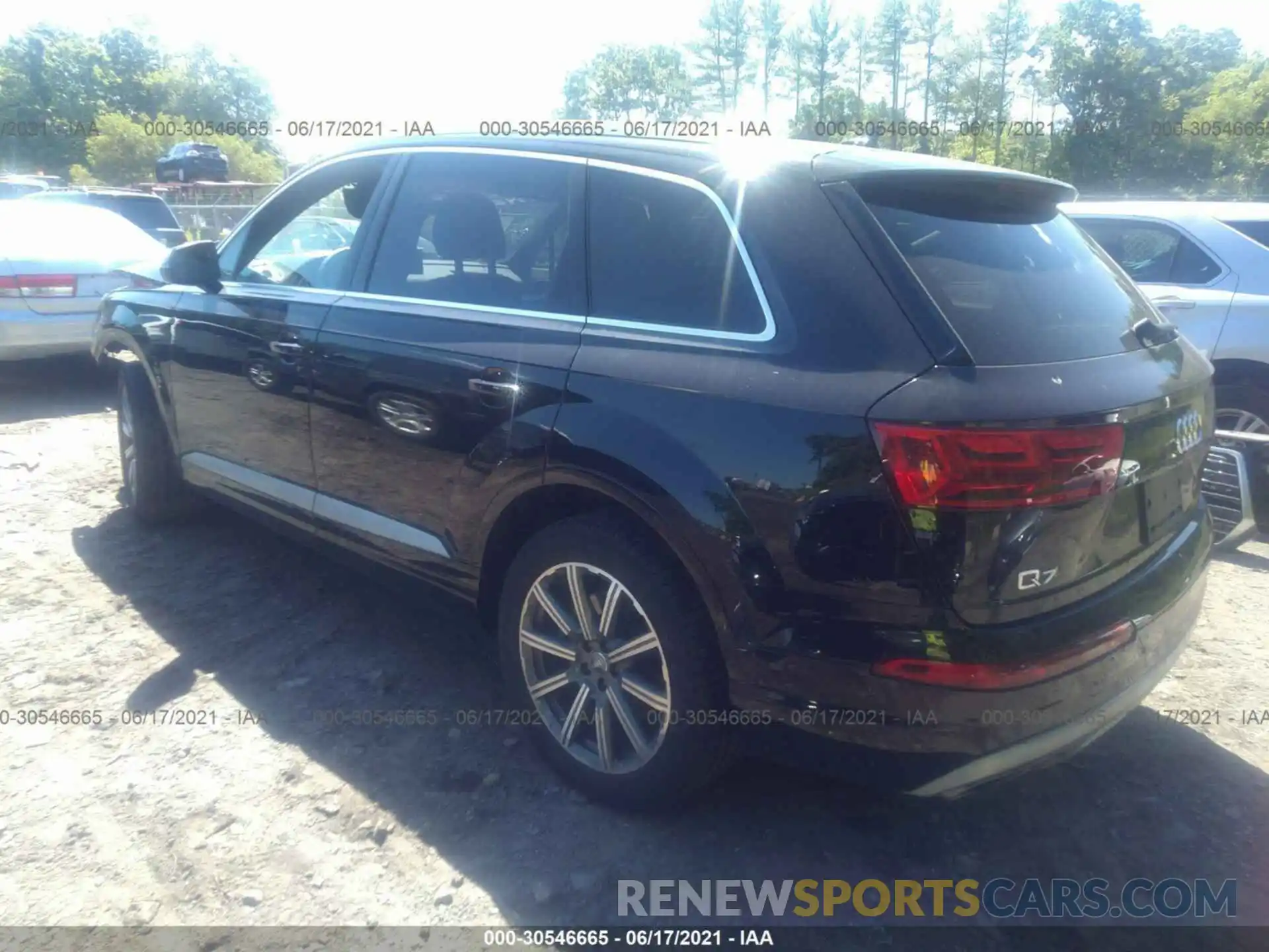 3 Фотография поврежденного автомобиля WA1LHAF74KD037574 AUDI Q7 2019