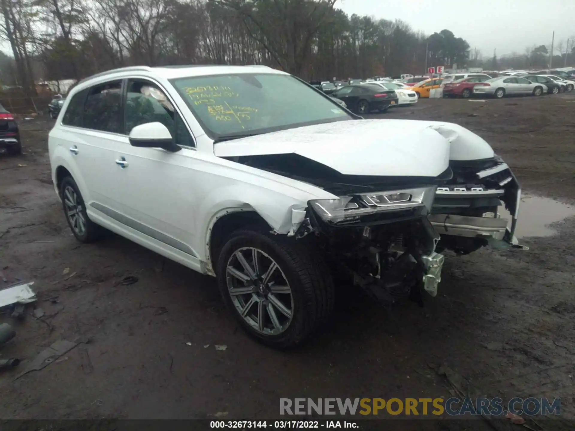 1 Photograph of a damaged car WA1LHAF74KD045657 AUDI Q7 2019