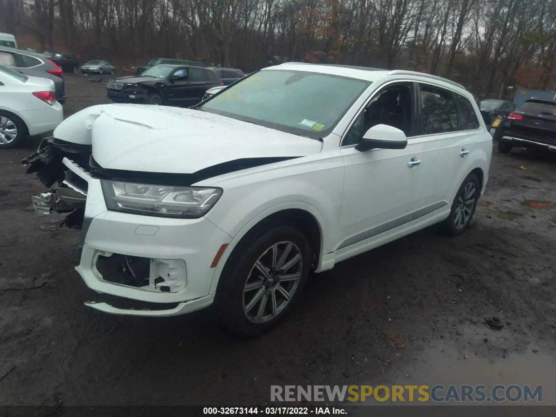 2 Photograph of a damaged car WA1LHAF74KD045657 AUDI Q7 2019