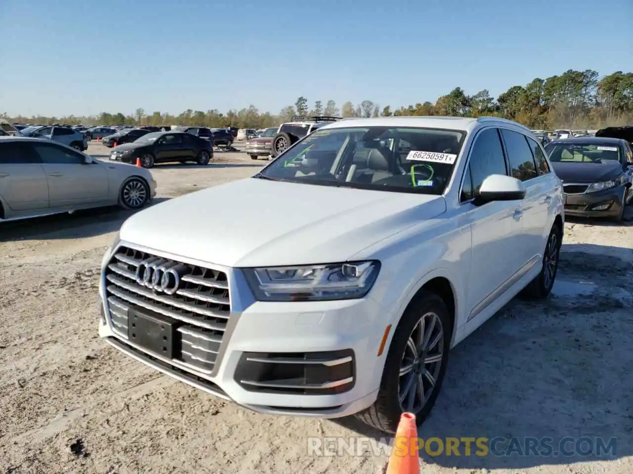 2 Фотография поврежденного автомобиля WA1LHAF74KD046386 AUDI Q7 2019