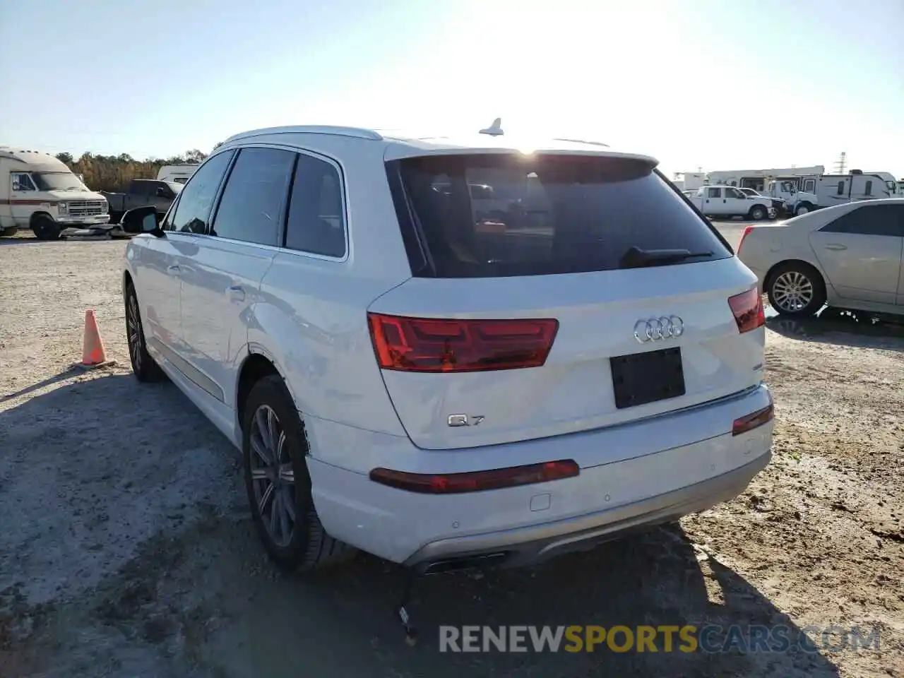 3 Фотография поврежденного автомобиля WA1LHAF74KD046386 AUDI Q7 2019