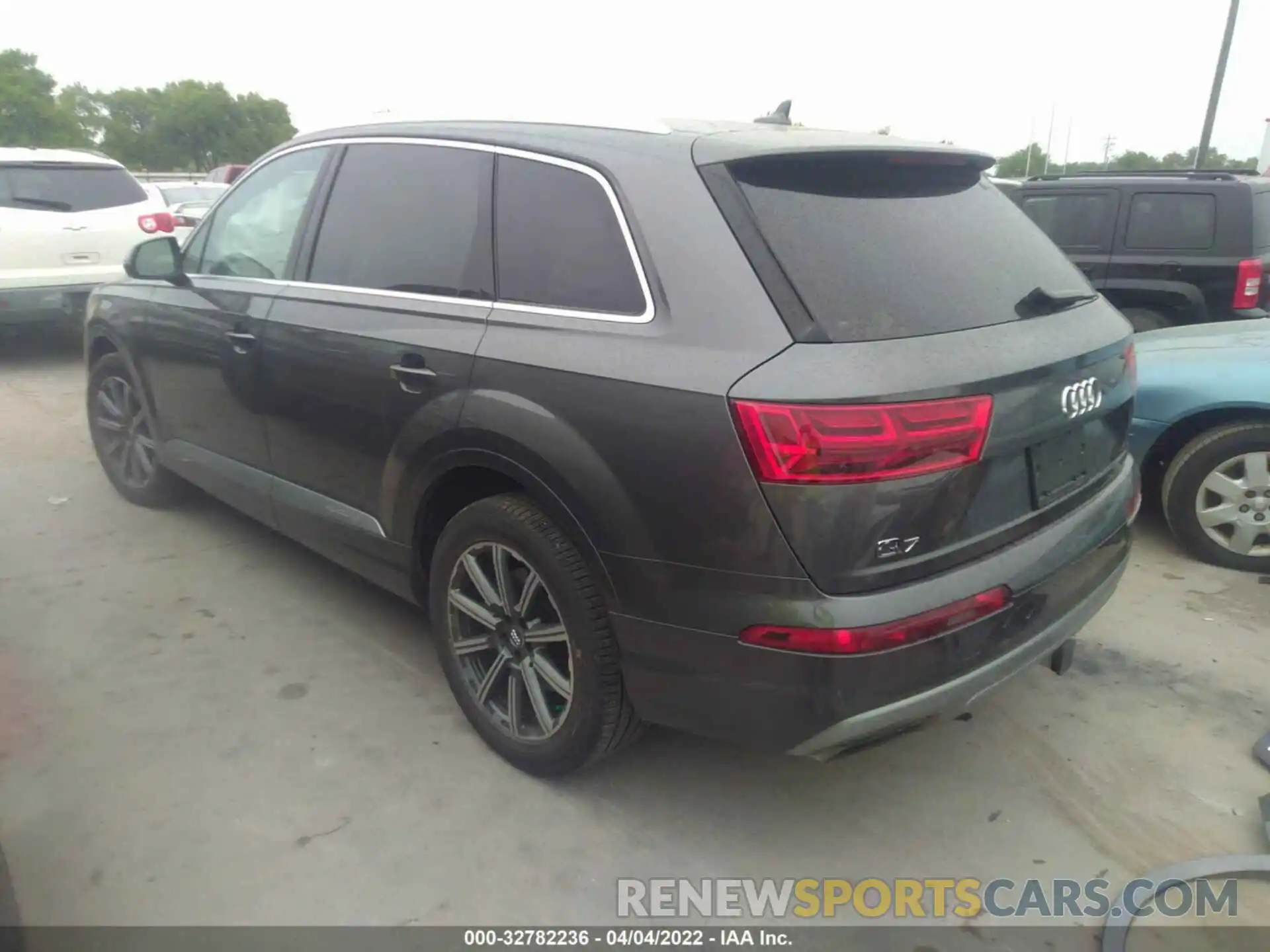 3 Photograph of a damaged car WA1LHAF75KD024784 AUDI Q7 2019