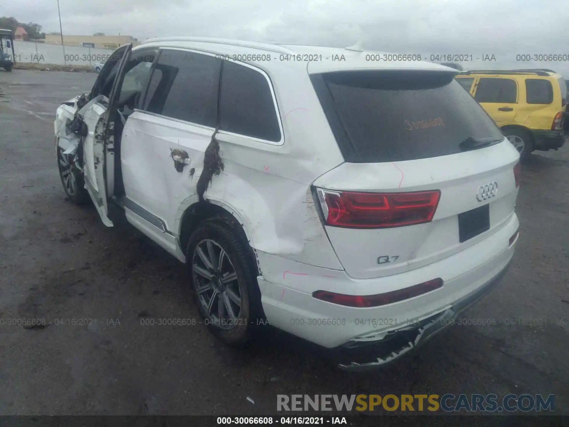 3 Фотография поврежденного автомобиля WA1LHAF75KD030715 AUDI Q7 2019