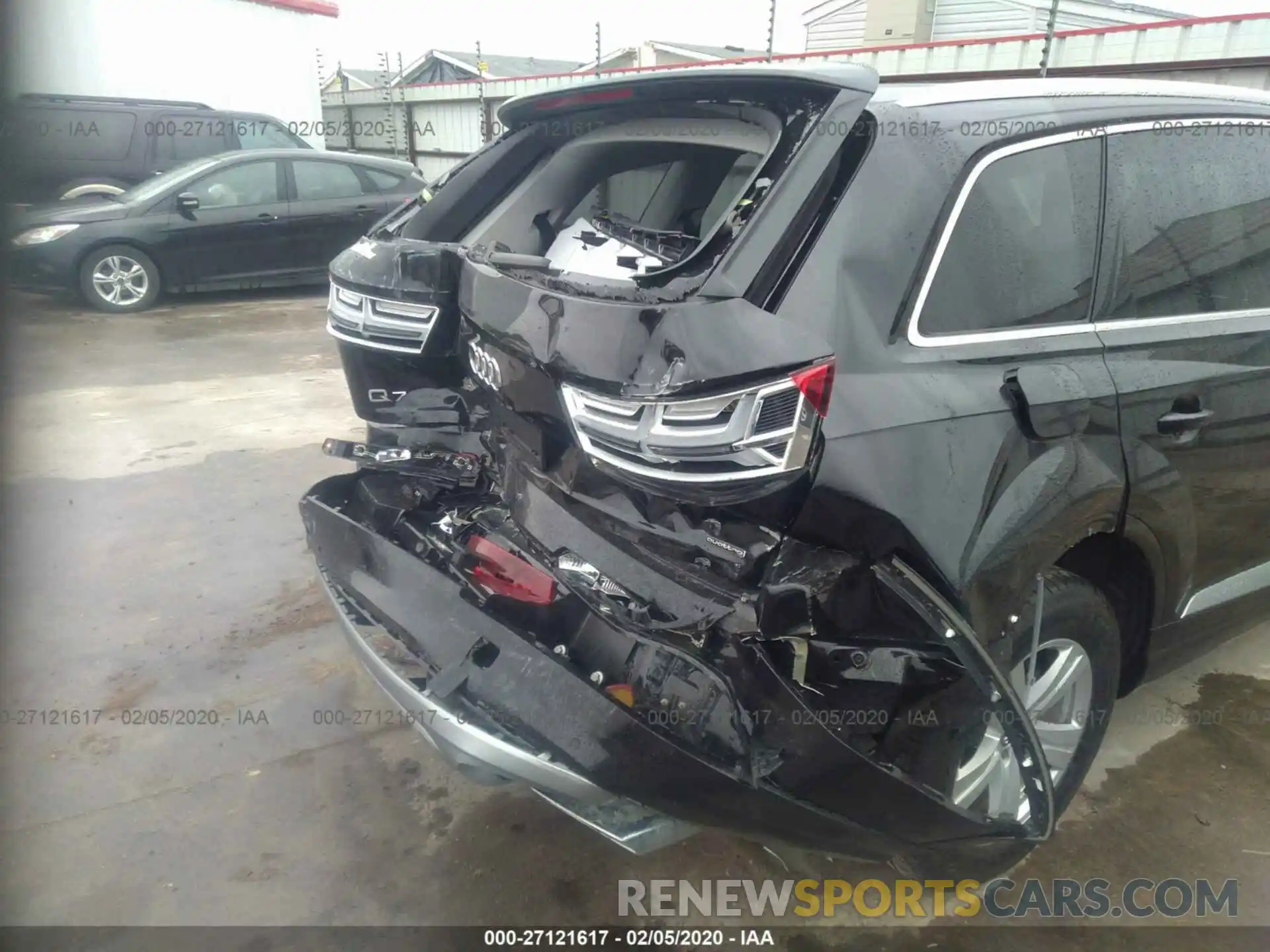 6 Photograph of a damaged car WA1LHAF75KD031668 AUDI Q7 2019