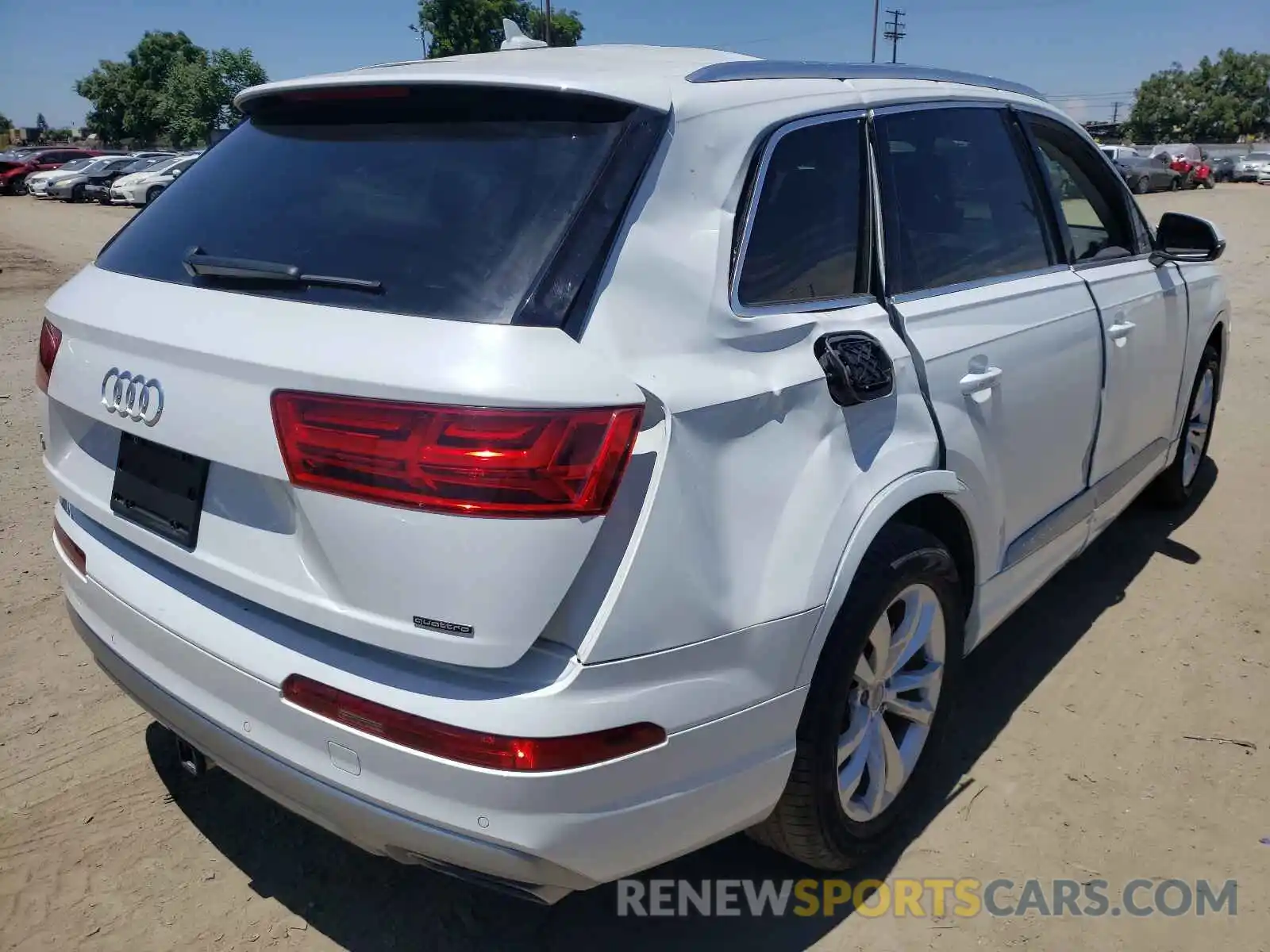 4 Фотография поврежденного автомобиля WA1LHAF75KD036949 AUDI Q7 2019