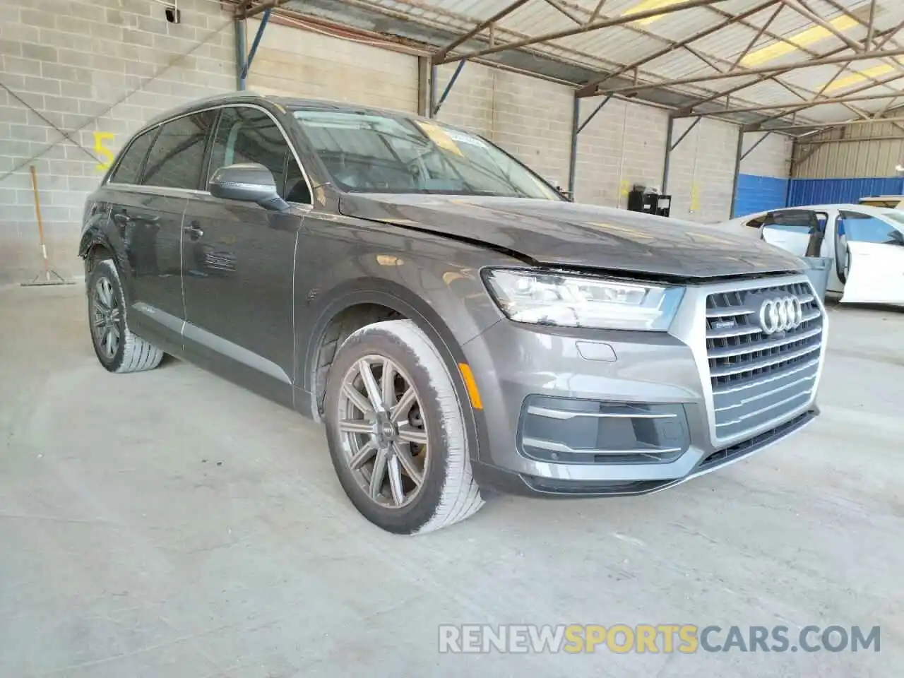 1 Фотография поврежденного автомобиля WA1LHAF75KD042881 AUDI Q7 2019