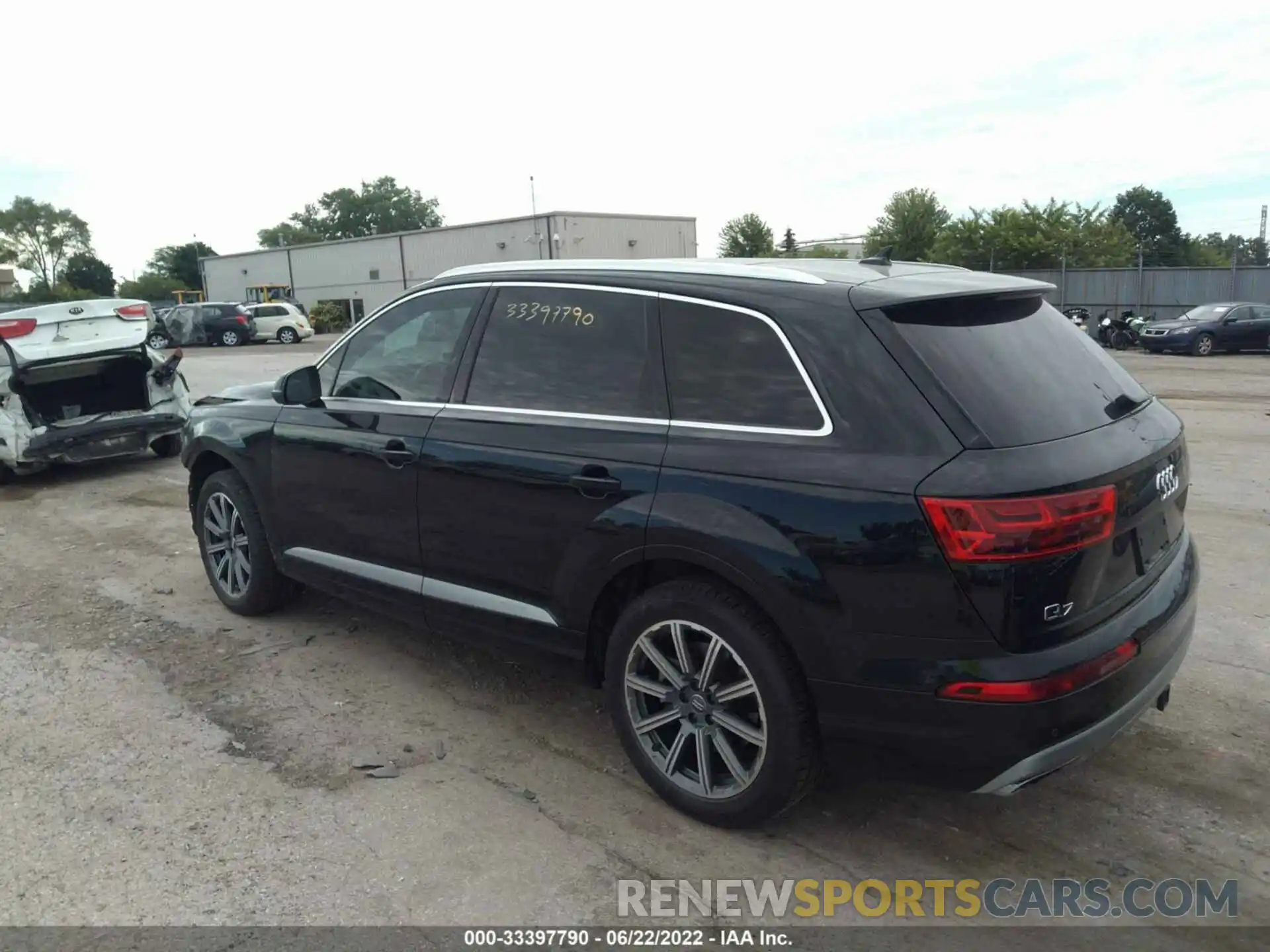 3 Photograph of a damaged car WA1LHAF75KD043805 AUDI Q7 2019