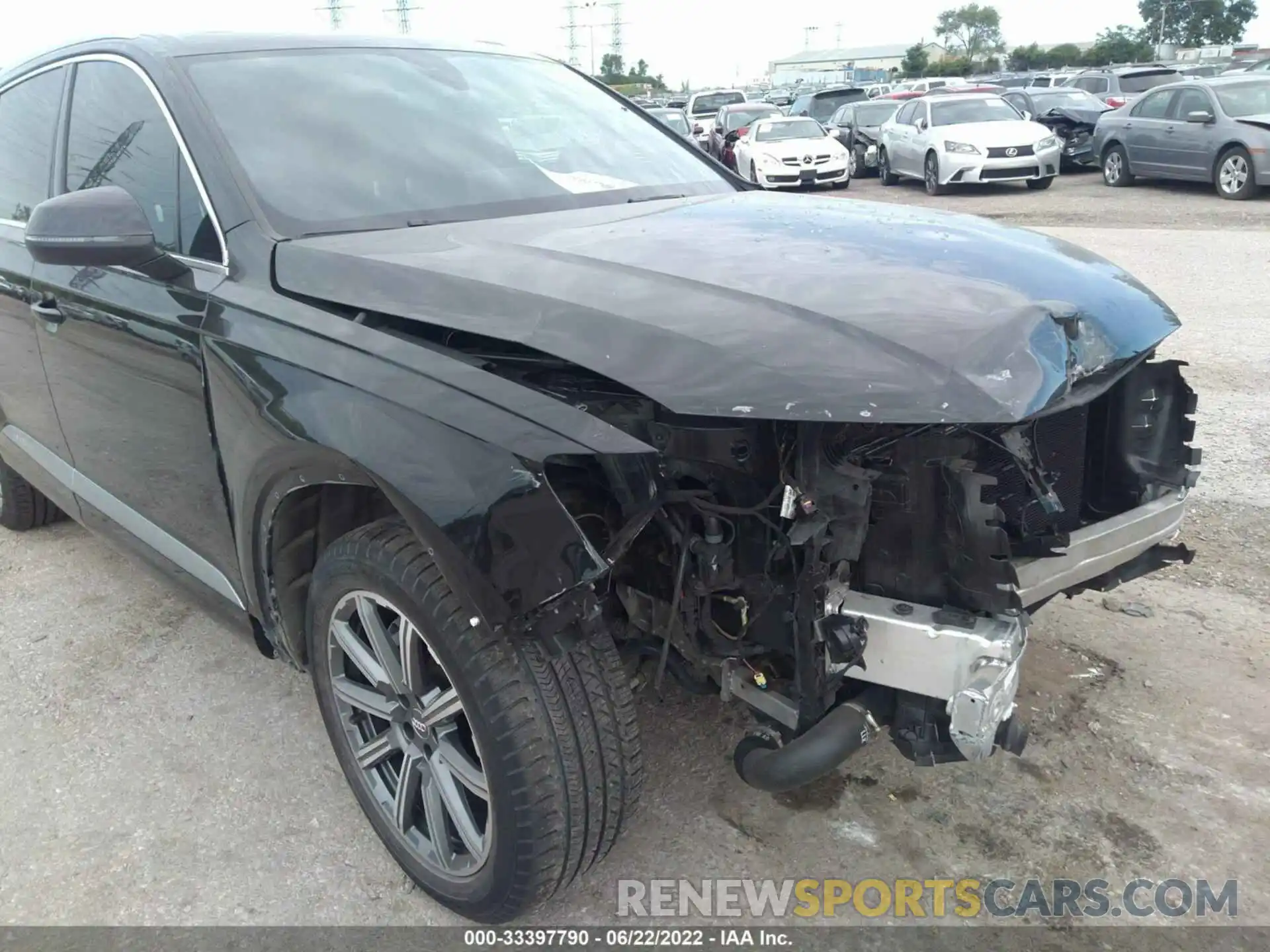 6 Photograph of a damaged car WA1LHAF75KD043805 AUDI Q7 2019