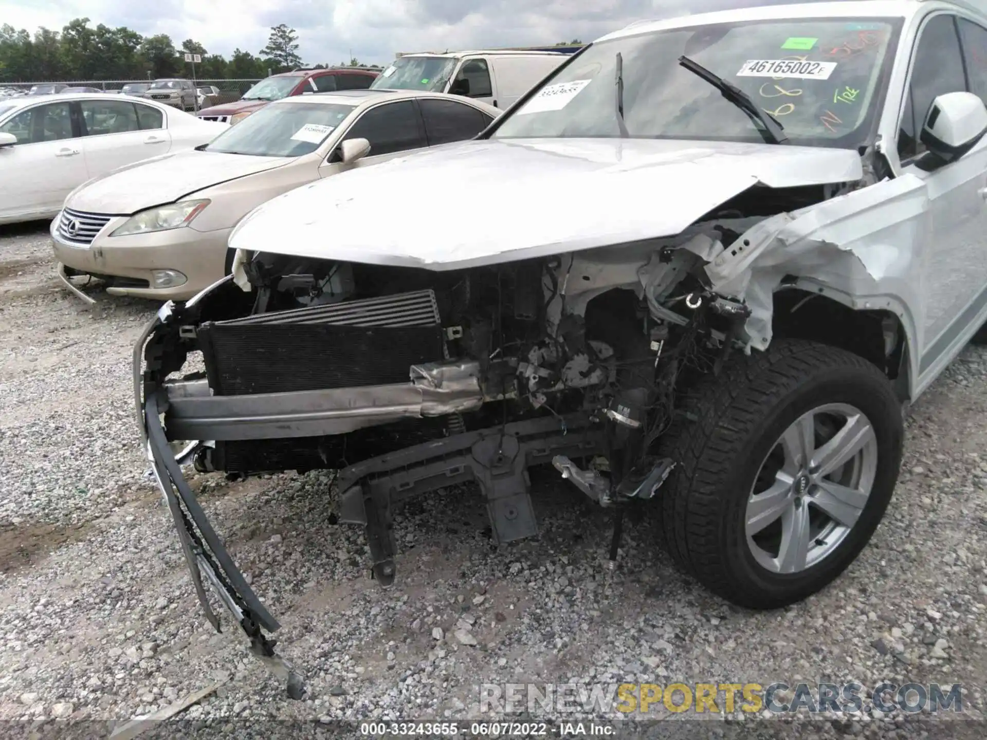 6 Photograph of a damaged car WA1LHAF76KD026852 AUDI Q7 2019