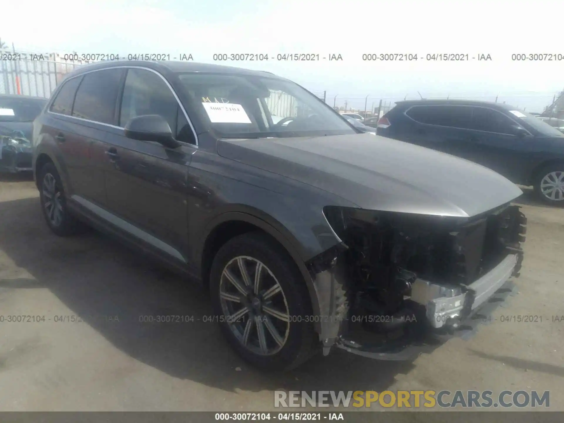 1 Photograph of a damaged car WA1LHAF76KD028133 AUDI Q7 2019