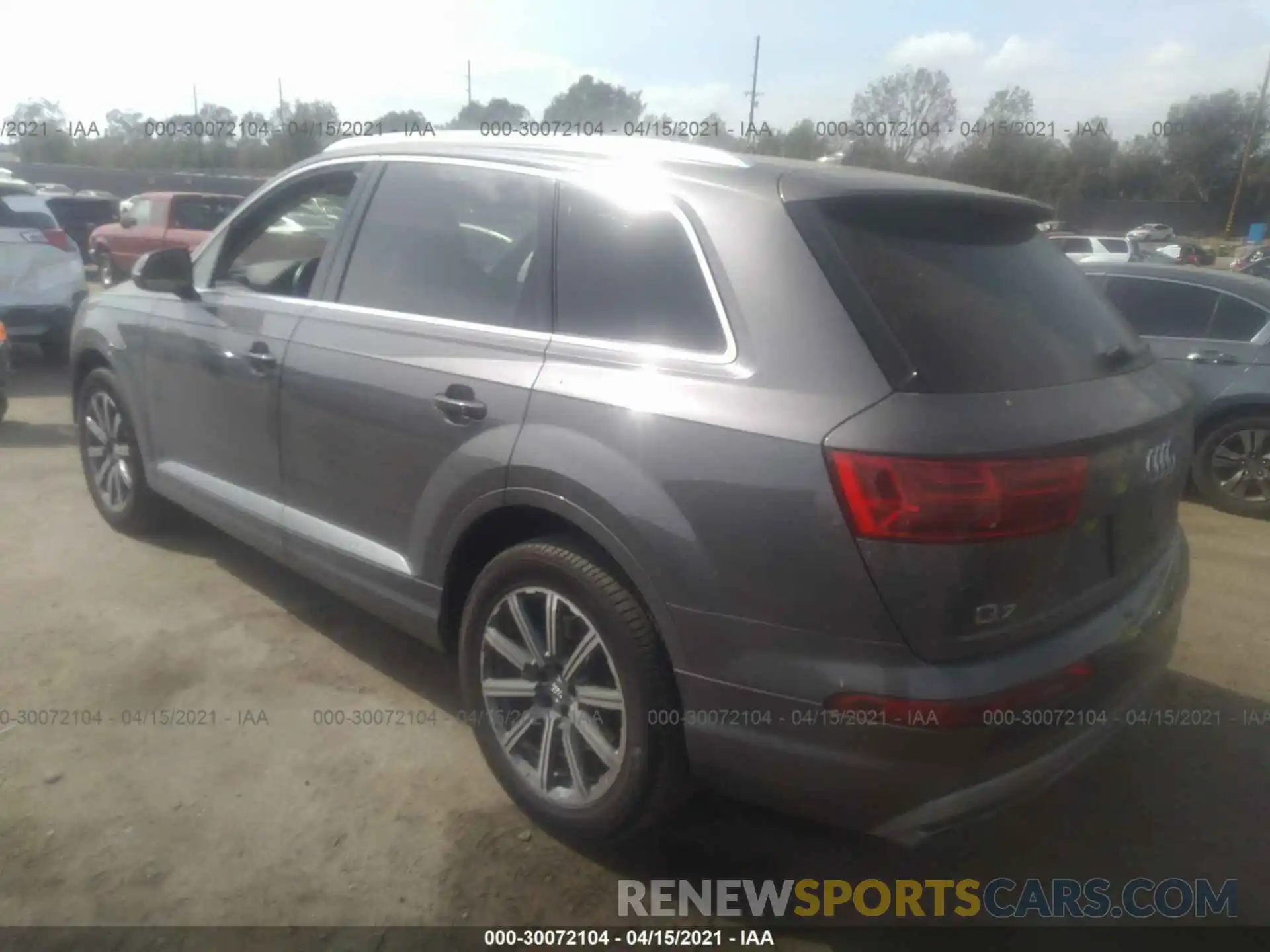 3 Фотография поврежденного автомобиля WA1LHAF76KD028133 AUDI Q7 2019