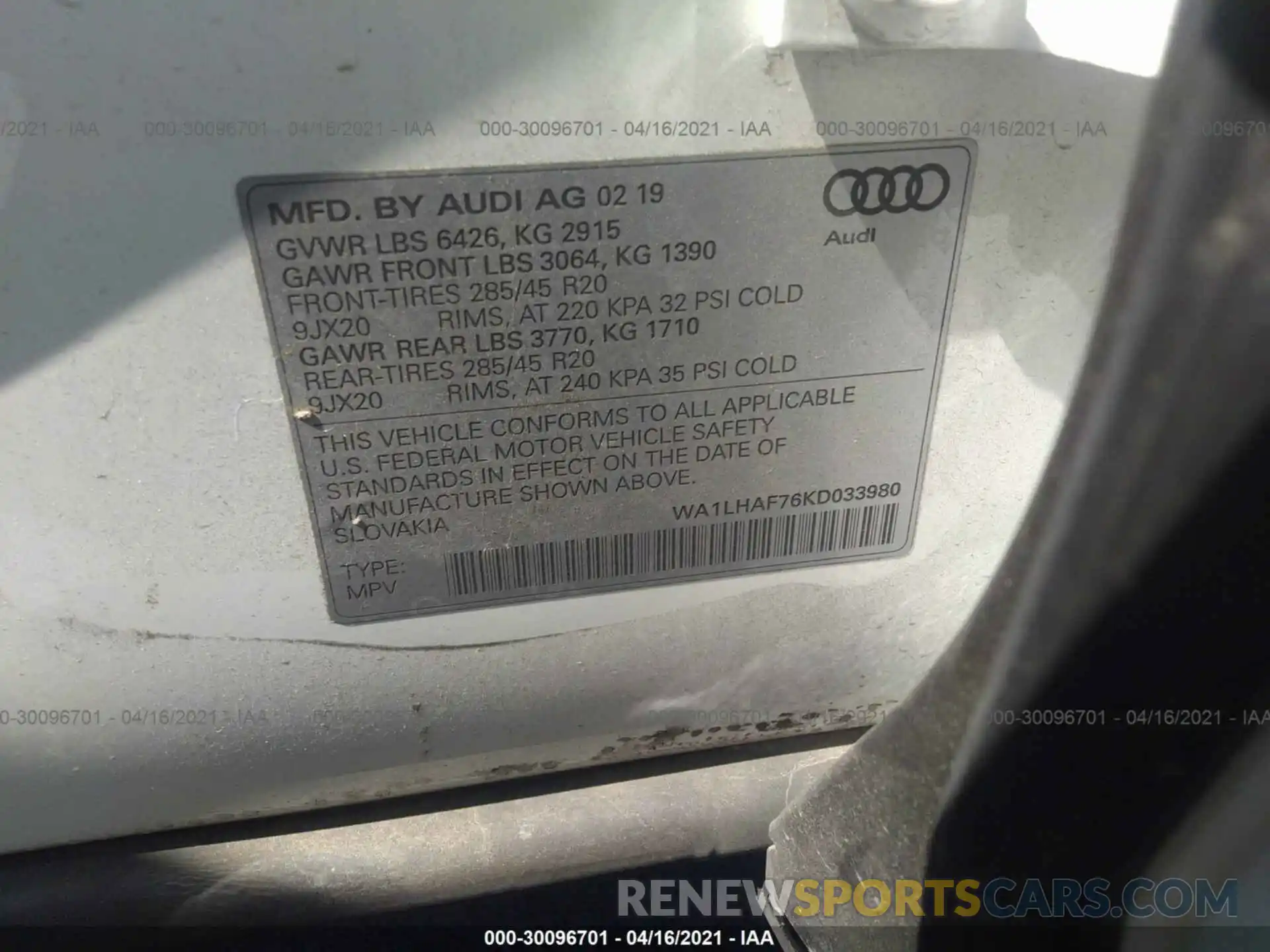 9 Photograph of a damaged car WA1LHAF76KD033980 AUDI Q7 2019