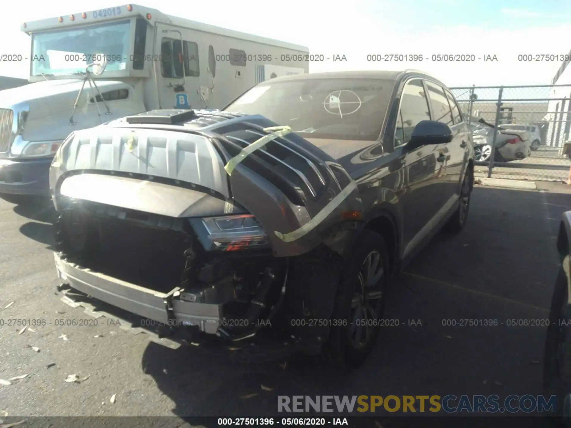 2 Photograph of a damaged car WA1LHAF76KD038094 AUDI Q7 2019