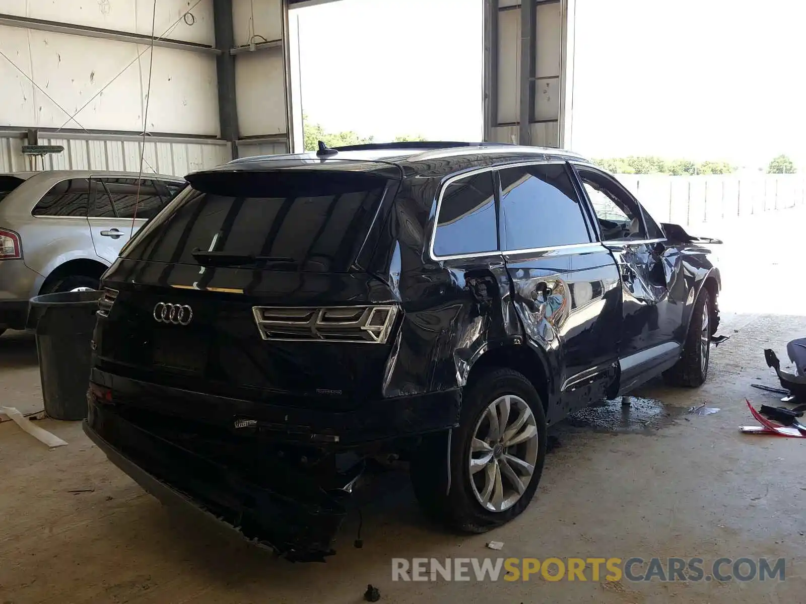 4 Фотография поврежденного автомобиля WA1LHAF76KD038984 AUDI Q7 2019