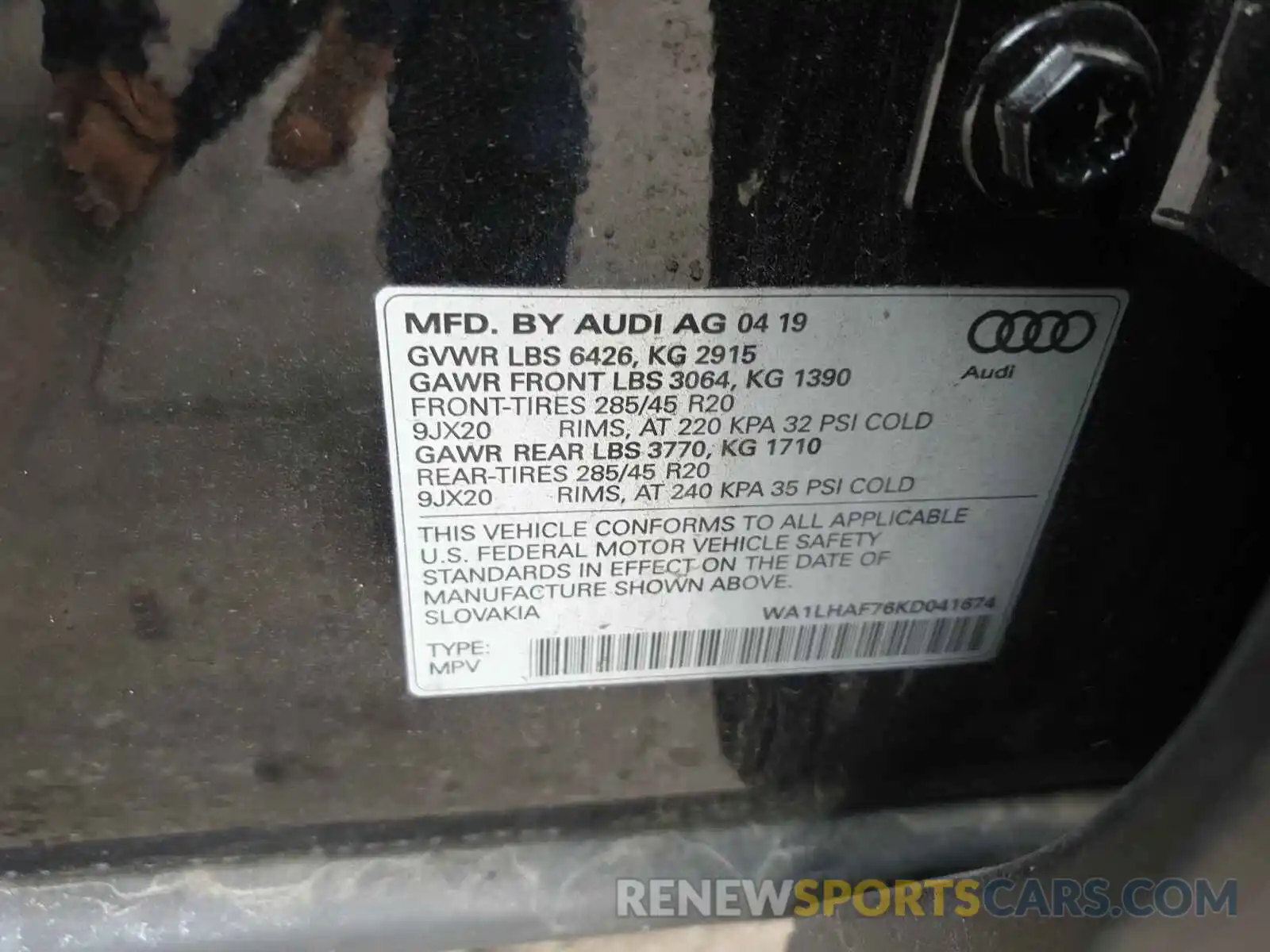 10 Photograph of a damaged car WA1LHAF76KD041674 AUDI Q7 2019