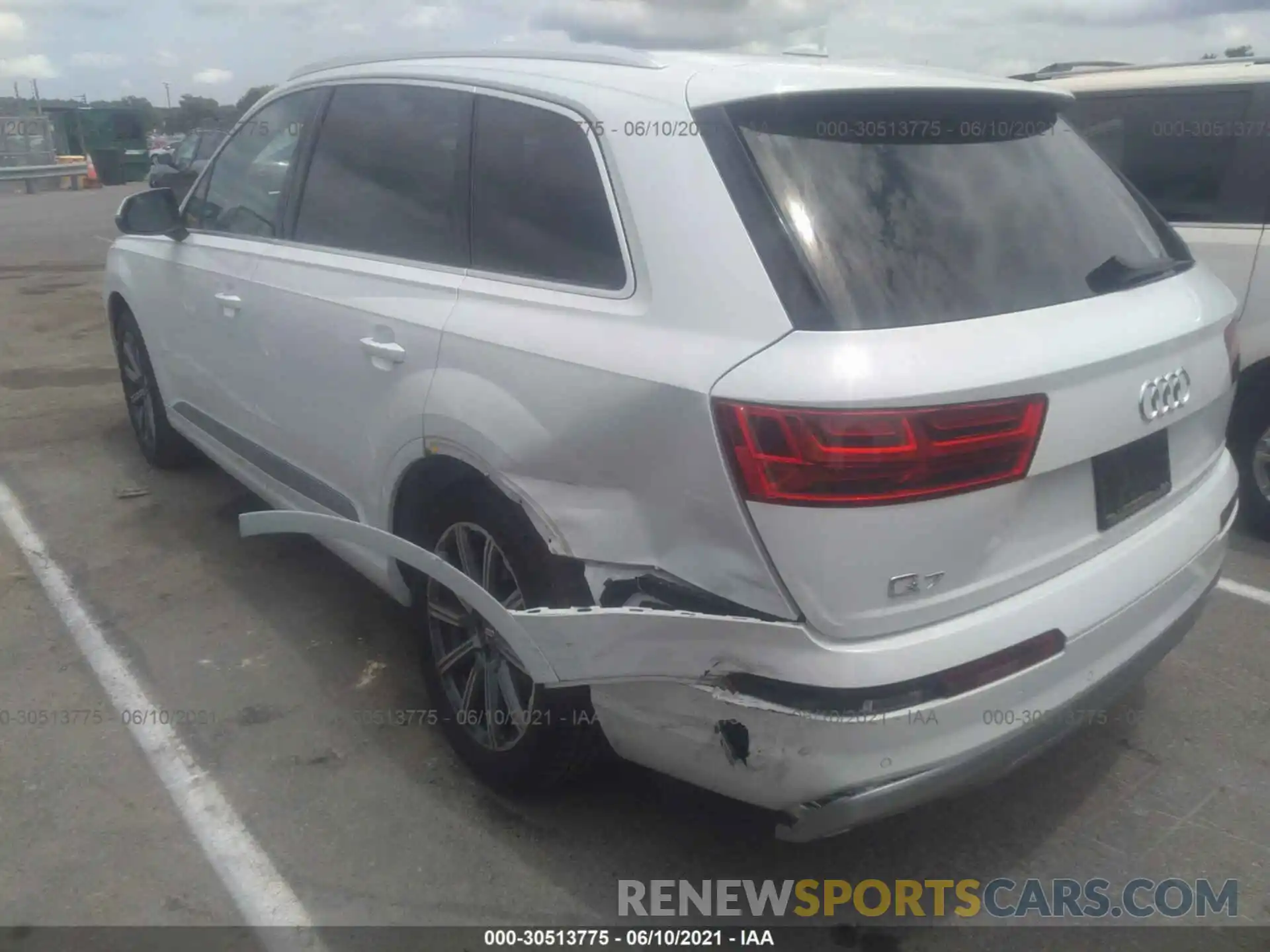 6 Photograph of a damaged car WA1LHAF77KD016850 AUDI Q7 2019