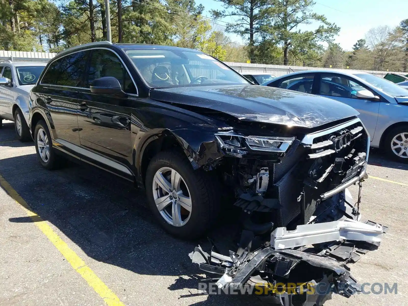 1 Photograph of a damaged car WA1LHAF77KD020803 AUDI Q7 2019