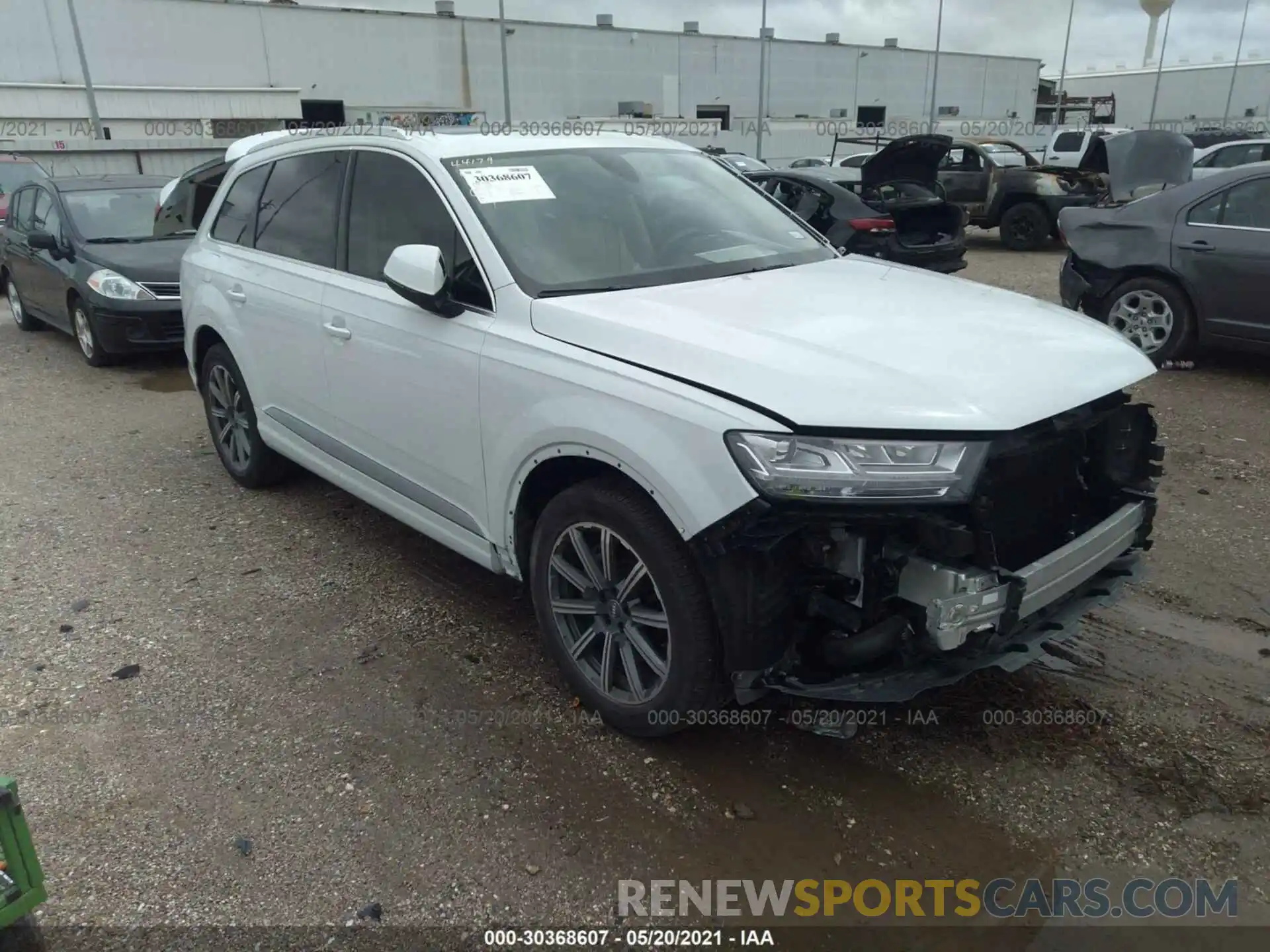 1 Фотография поврежденного автомобиля WA1LHAF77KD022583 AUDI Q7 2019