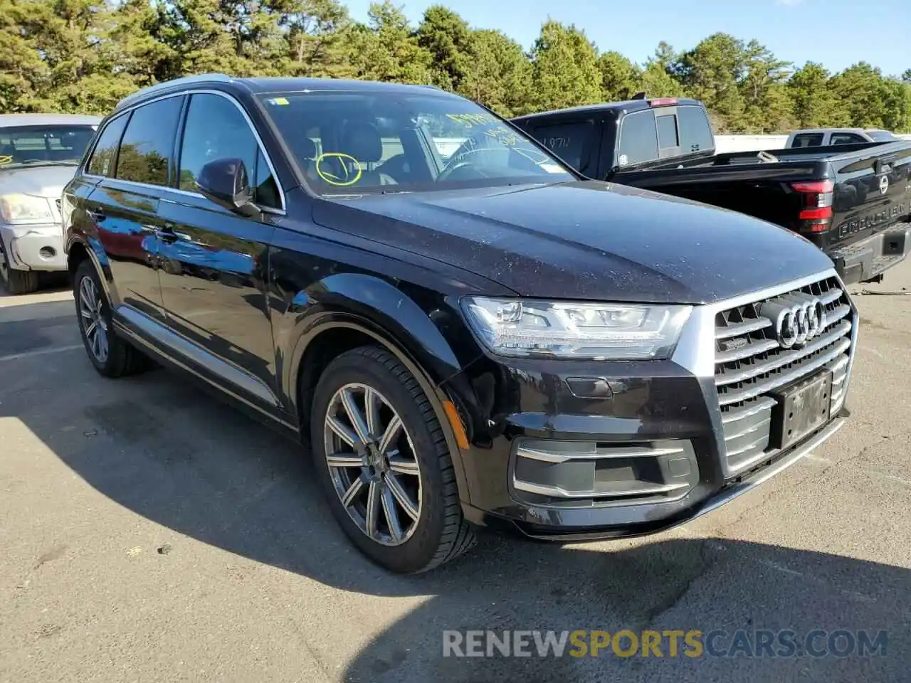 1 Photograph of a damaged car WA1LHAF77KD024642 AUDI Q7 2019