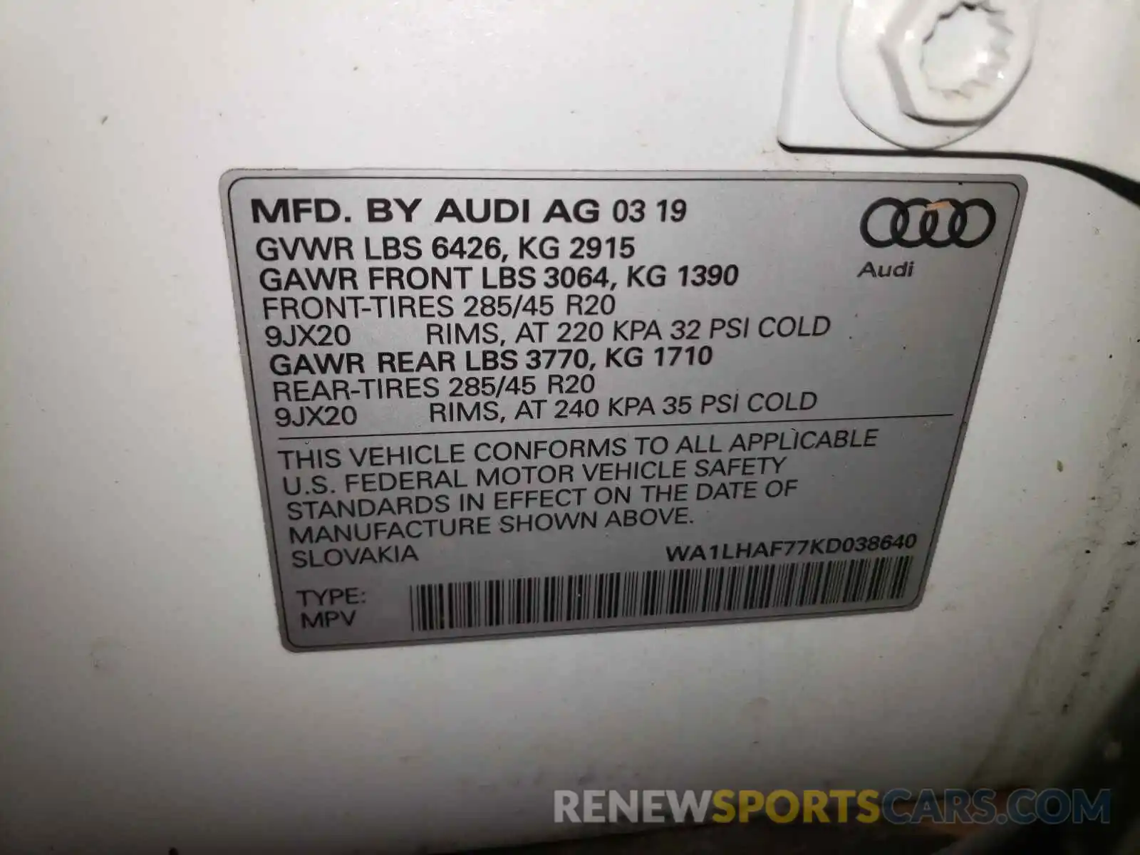 10 Photograph of a damaged car WA1LHAF77KD038640 AUDI Q7 2019