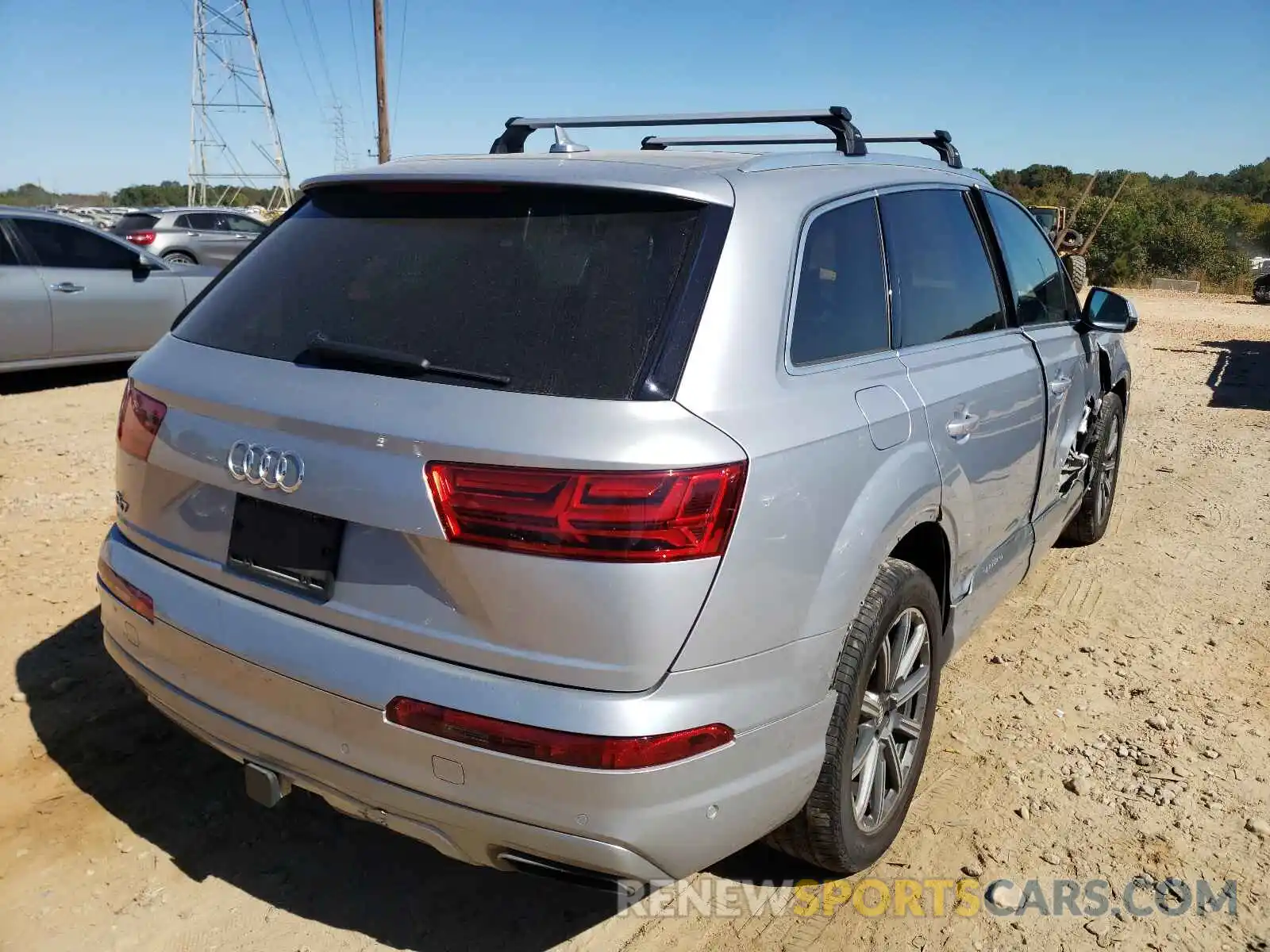 4 Фотография поврежденного автомобиля WA1LHAF78KD019451 AUDI Q7 2019