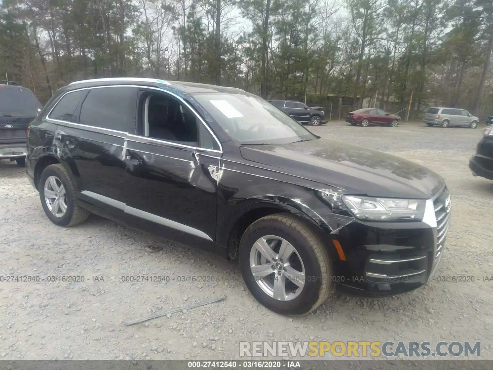 1 Photograph of a damaged car WA1LHAF78KD026349 AUDI Q7 2019