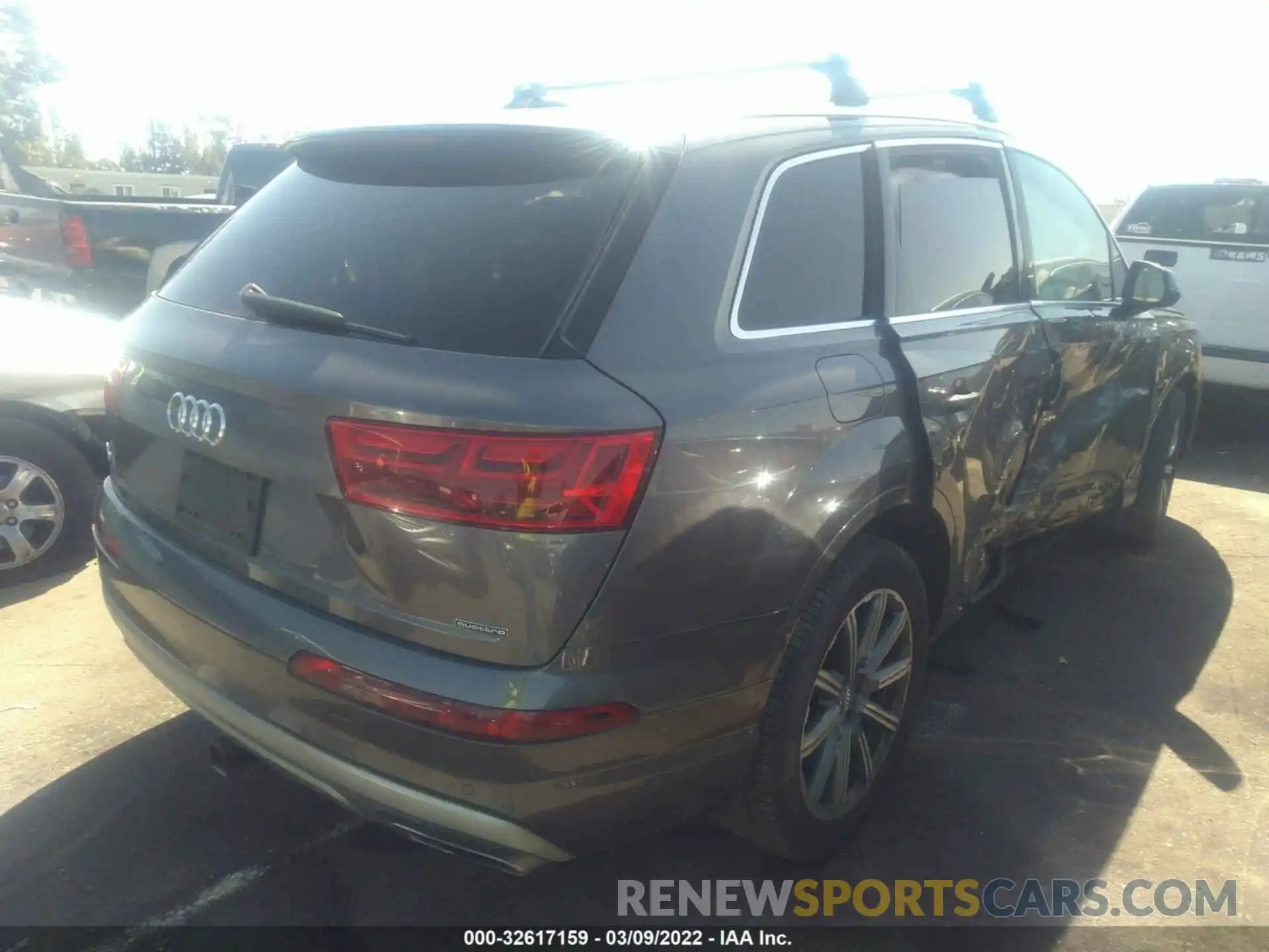 4 Фотография поврежденного автомобиля WA1LHAF78KD031051 AUDI Q7 2019