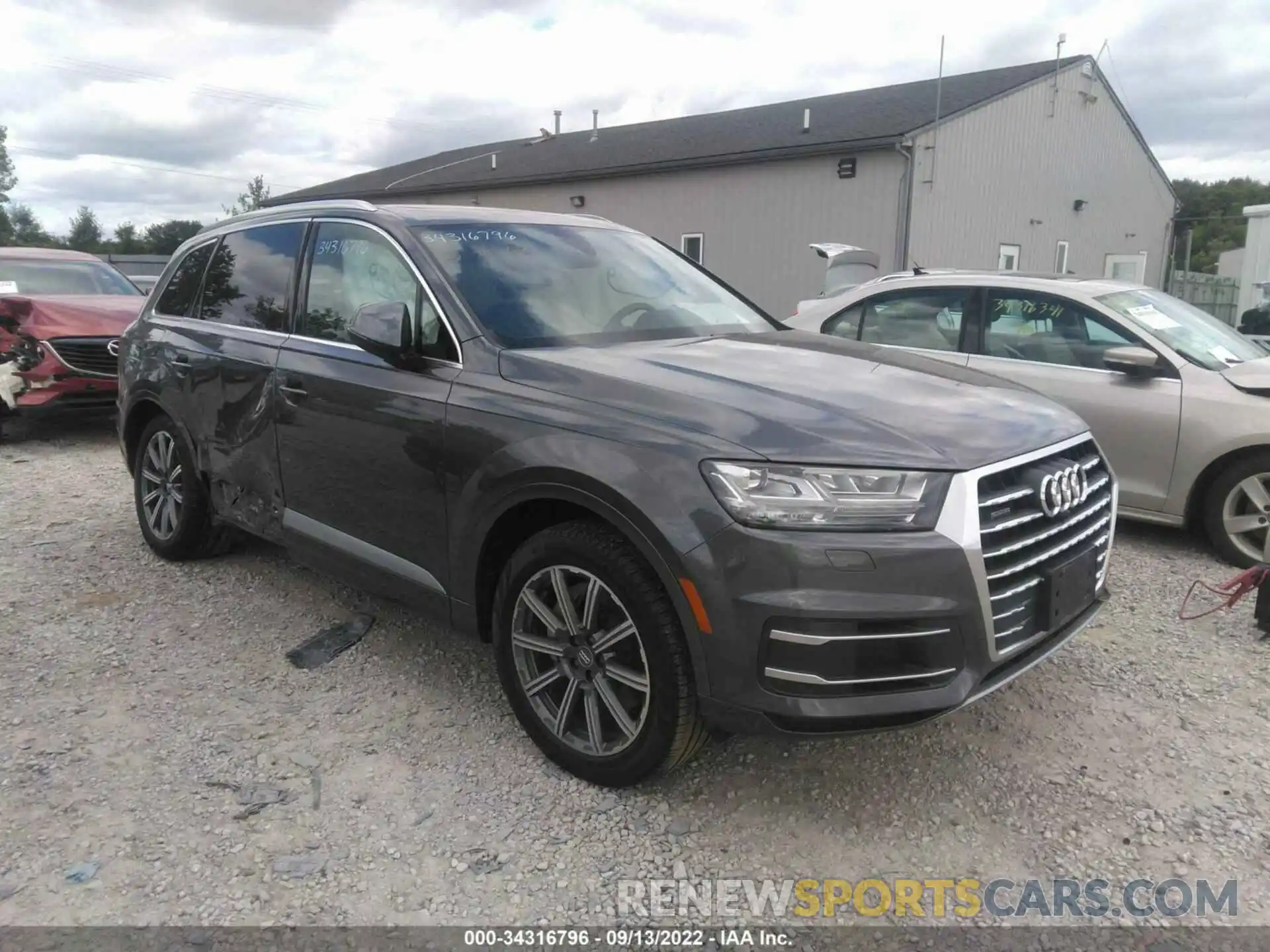 1 Photograph of a damaged car WA1LHAF78KD032345 AUDI Q7 2019