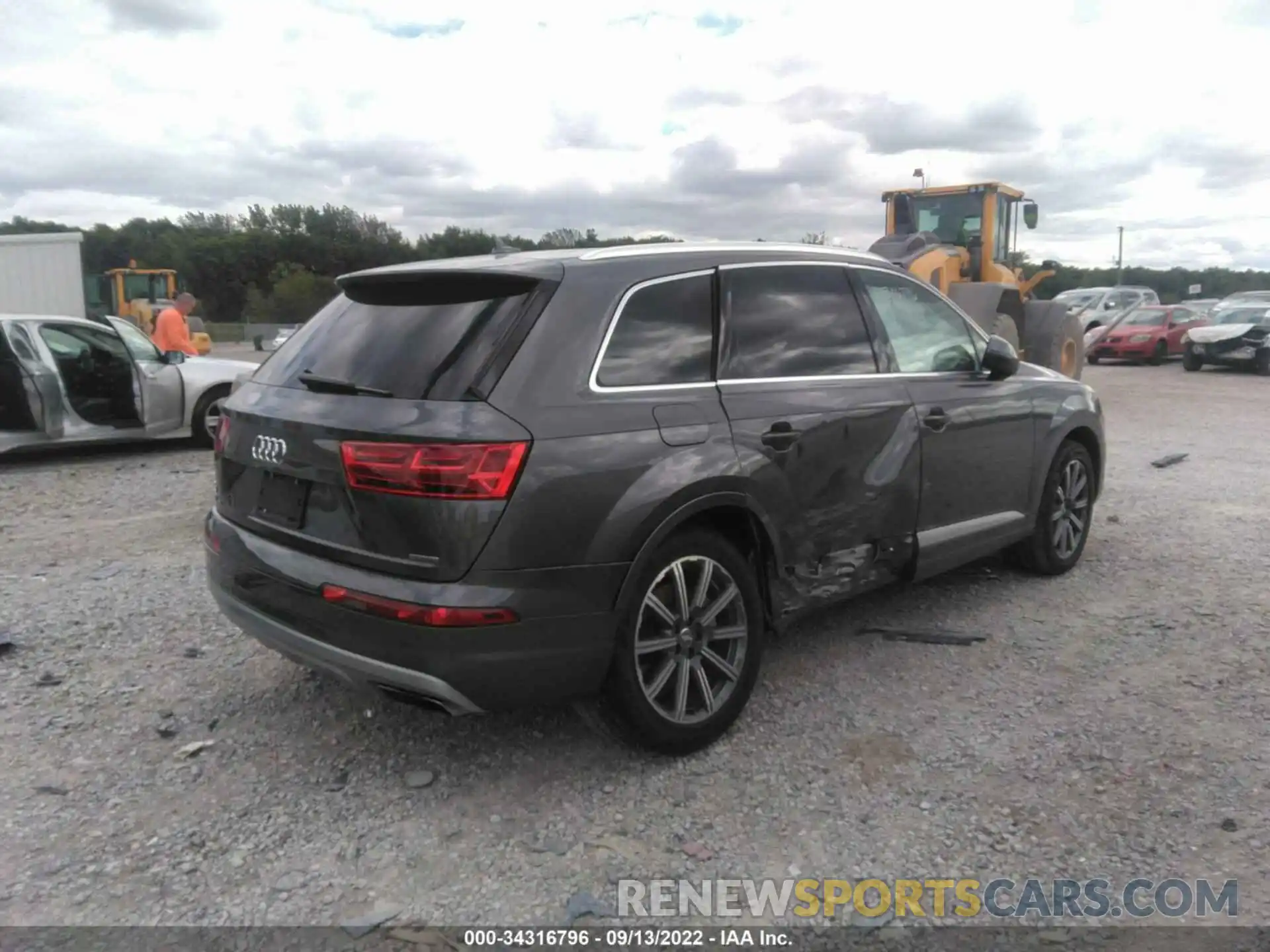 4 Photograph of a damaged car WA1LHAF78KD032345 AUDI Q7 2019