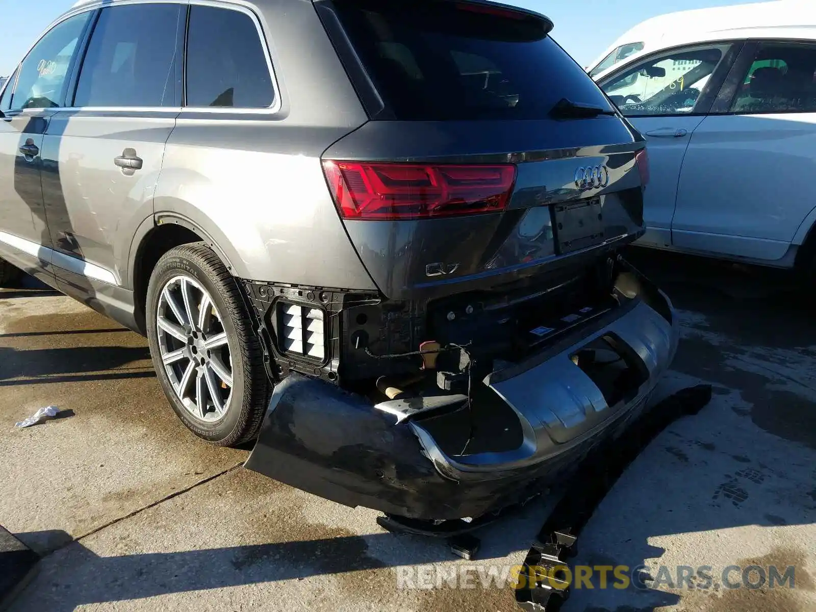 9 Photograph of a damaged car WA1LHAF78KD038016 AUDI Q7 2019