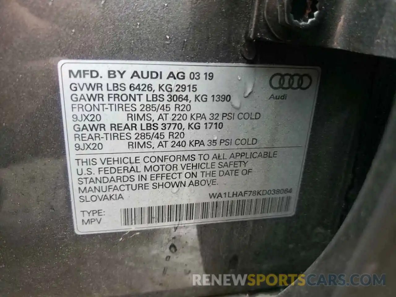 10 Photograph of a damaged car WA1LHAF78KD038064 AUDI Q7 2019