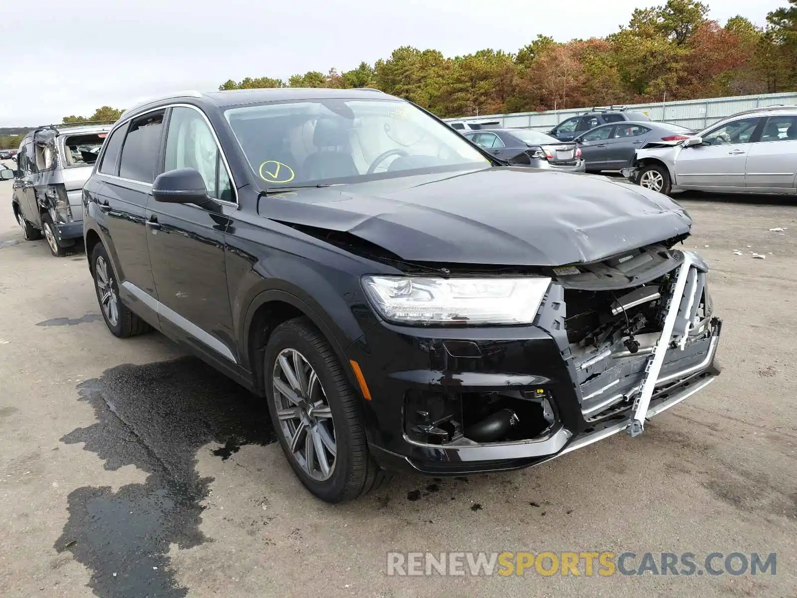 1 Photograph of a damaged car WA1LHAF78KD046696 AUDI Q7 2019