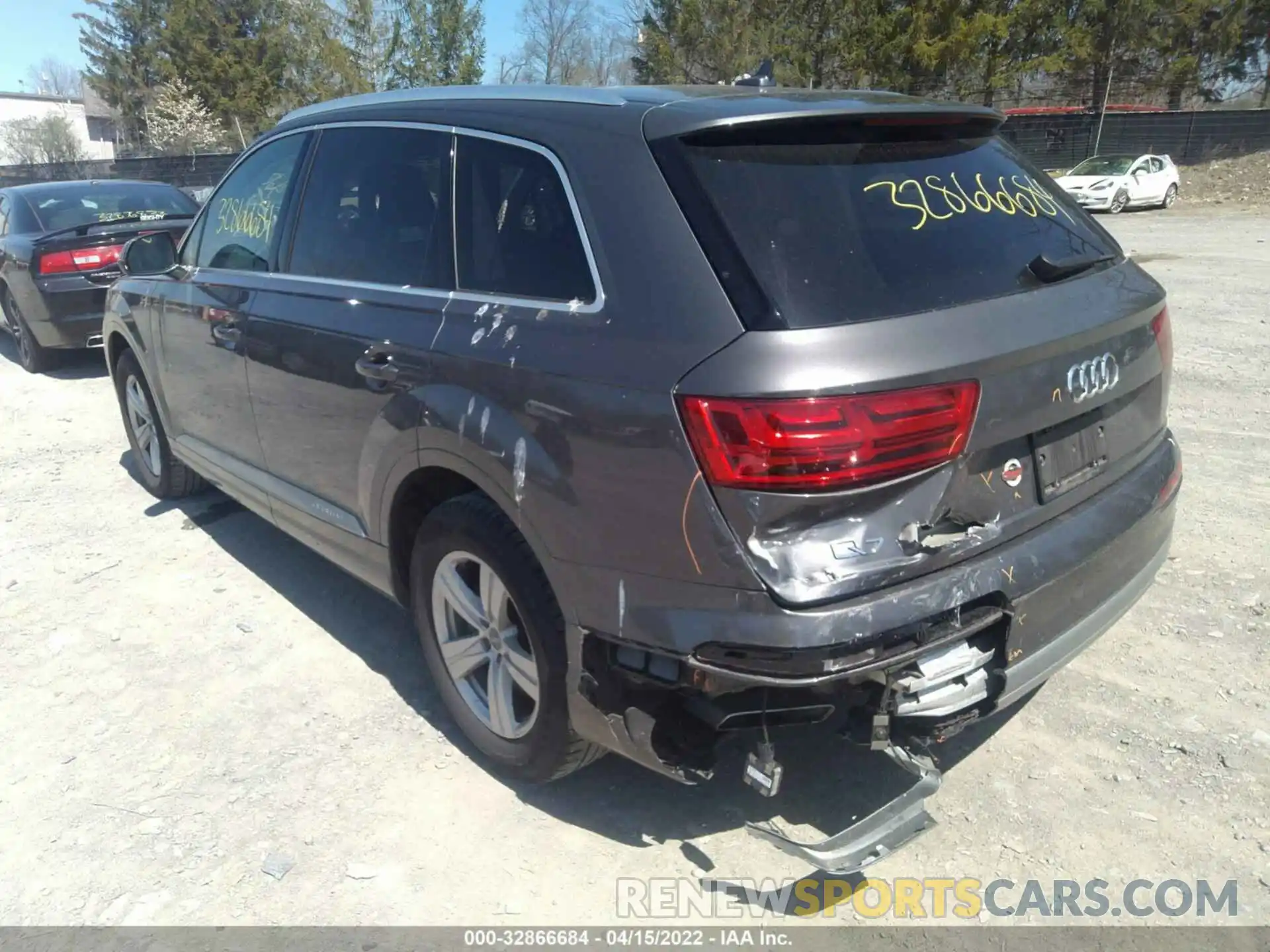 3 Фотография поврежденного автомобиля WA1LHAF79KD014534 AUDI Q7 2019