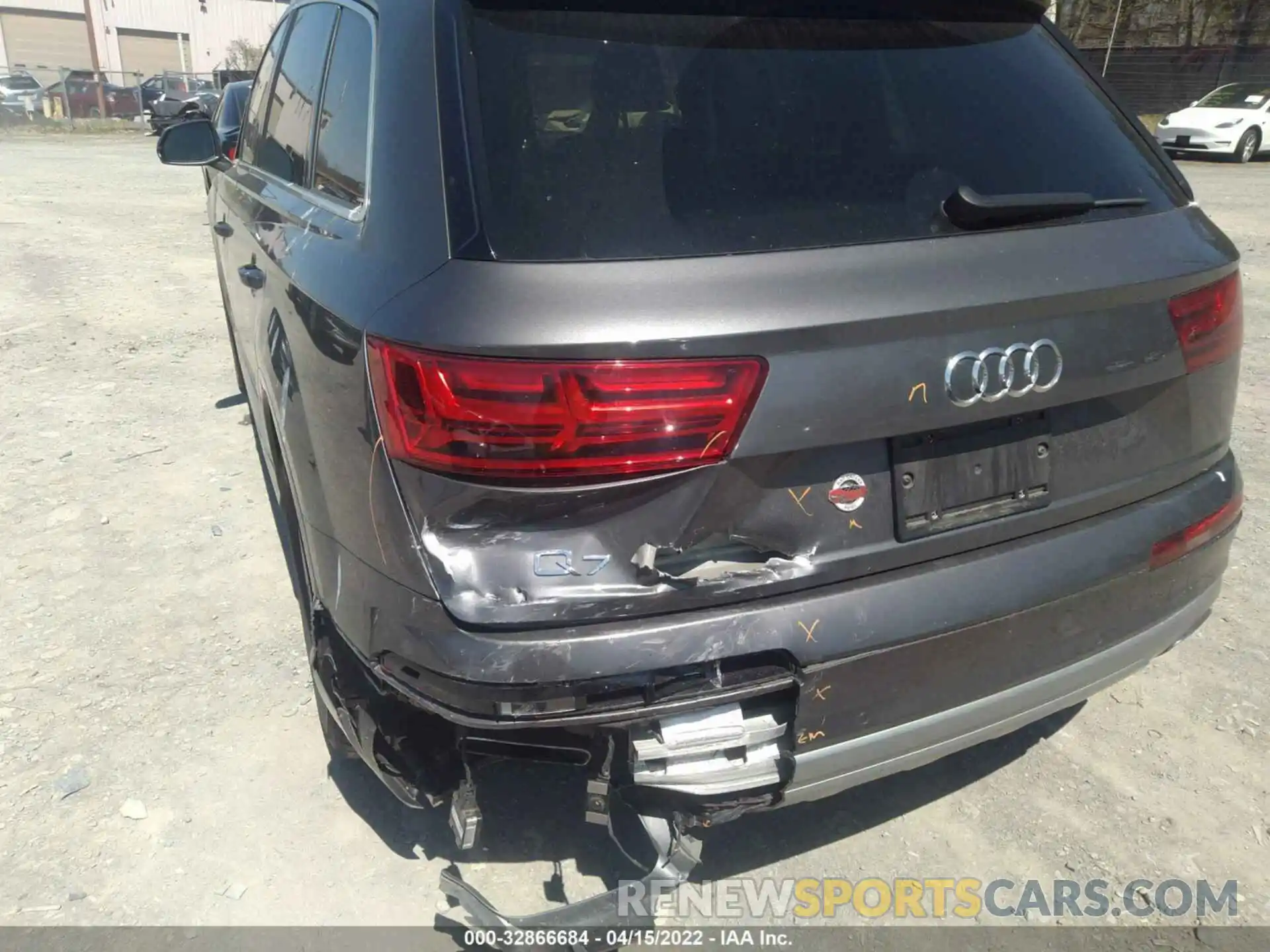 6 Фотография поврежденного автомобиля WA1LHAF79KD014534 AUDI Q7 2019