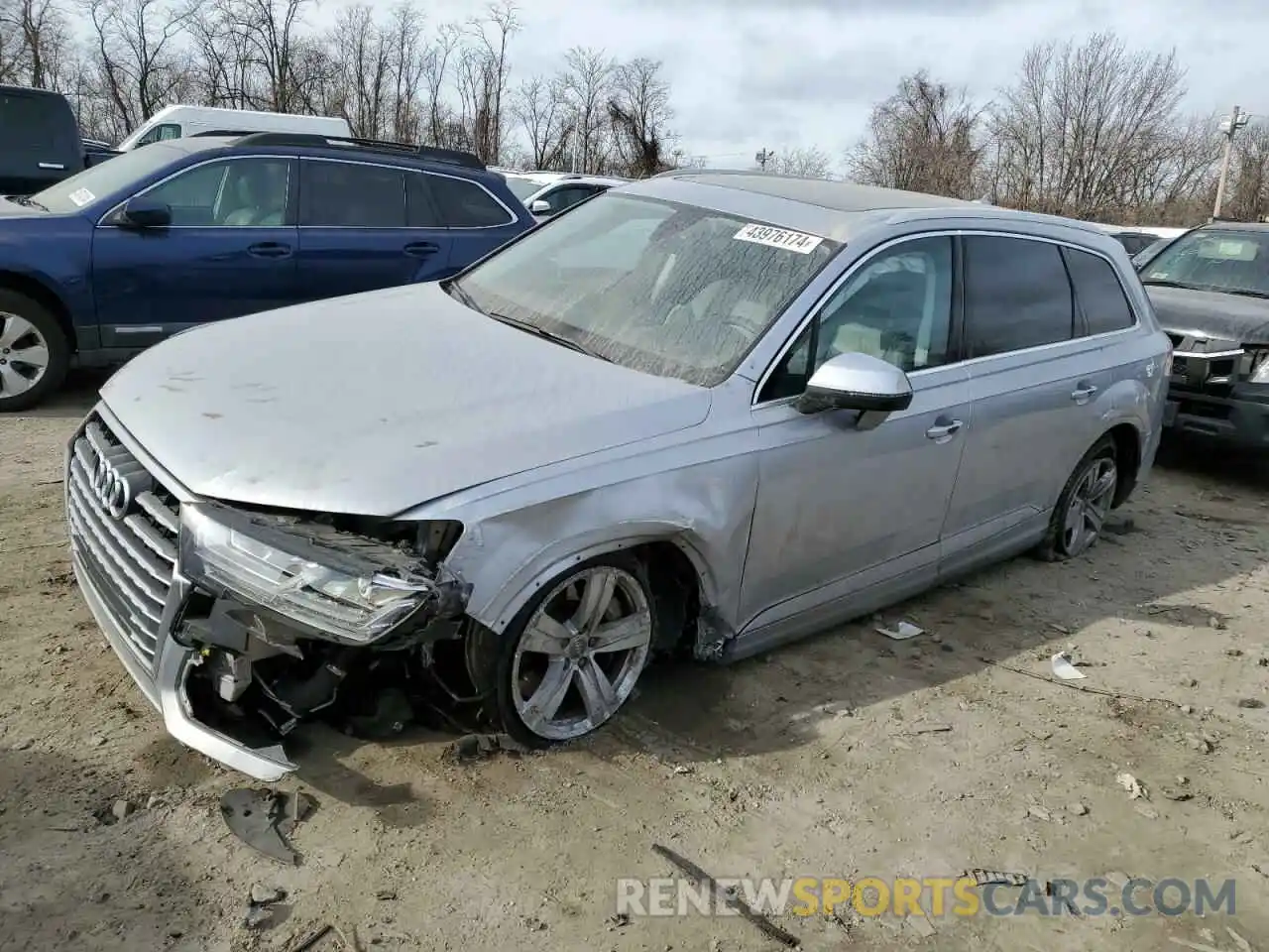 1 Photograph of a damaged car WA1LHAF79KD020477 AUDI Q7 2019