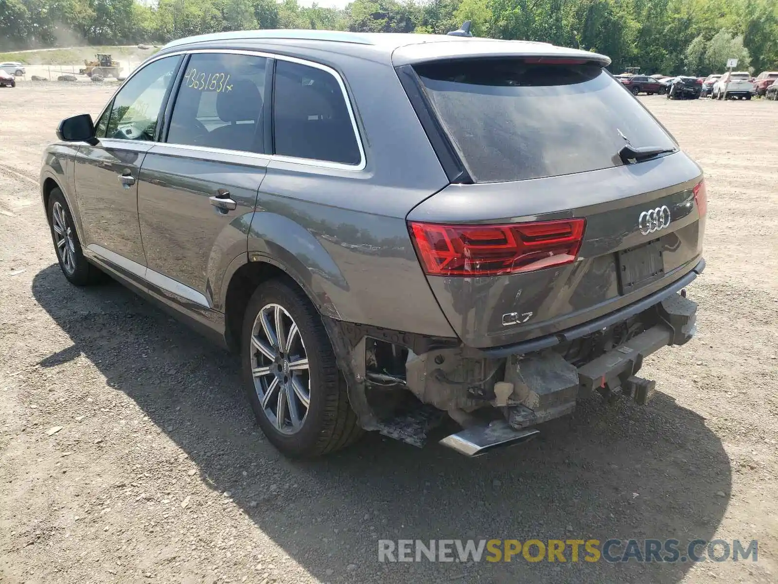 3 Фотография поврежденного автомобиля WA1LHAF79KD026702 AUDI Q7 2019