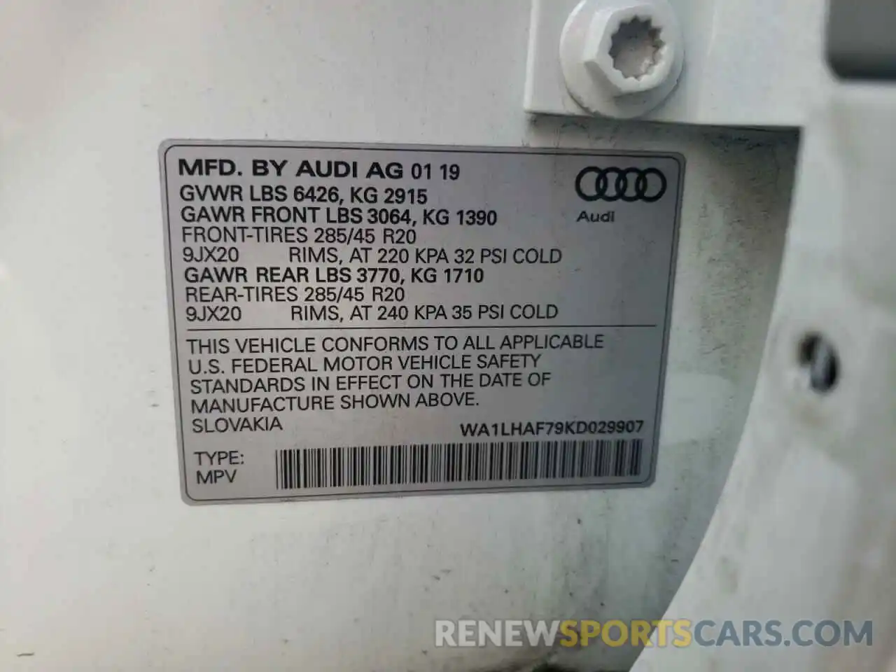 10 Photograph of a damaged car WA1LHAF79KD029907 AUDI Q7 2019