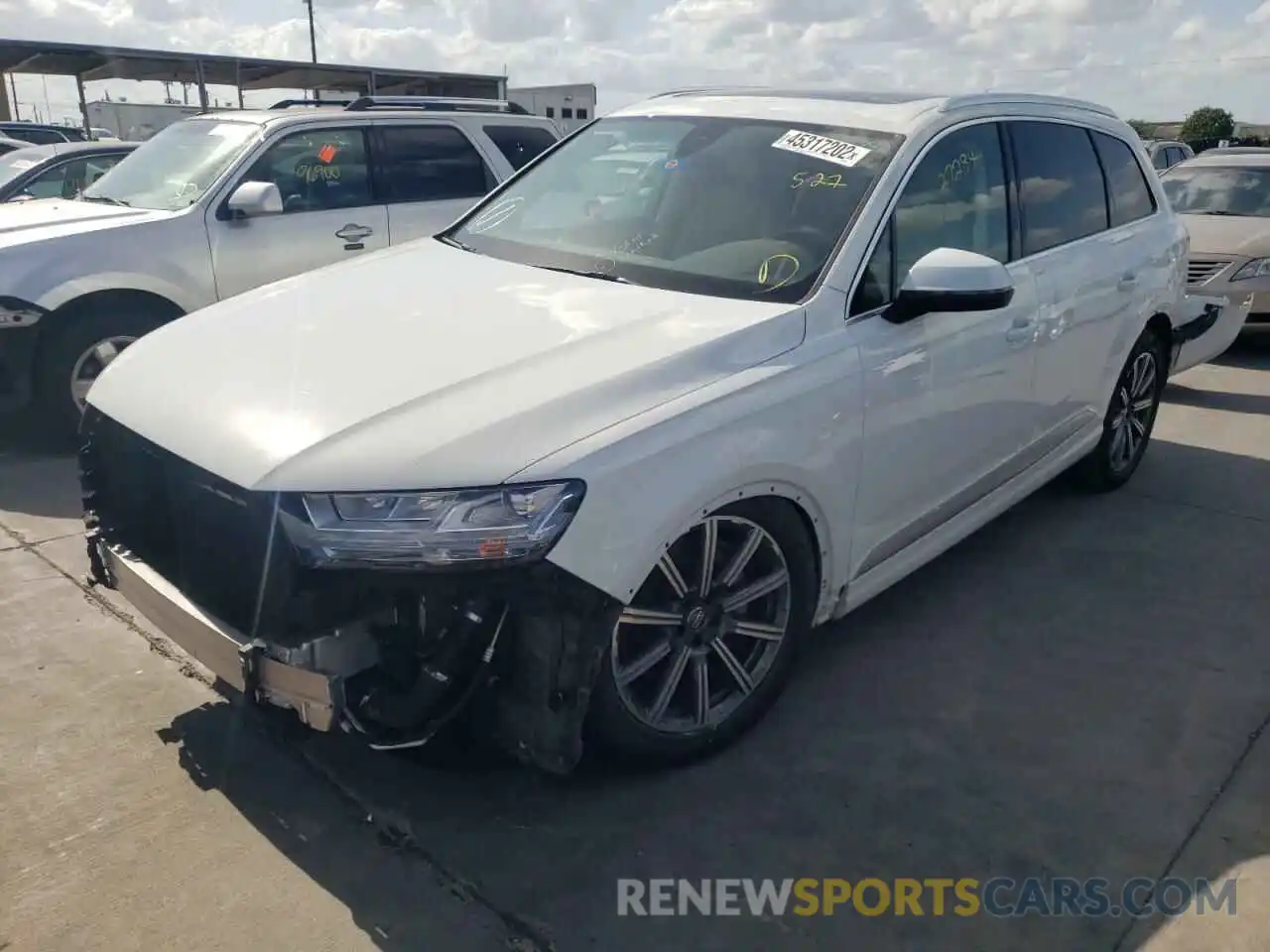 2 Photograph of a damaged car WA1LHAF79KD029907 AUDI Q7 2019