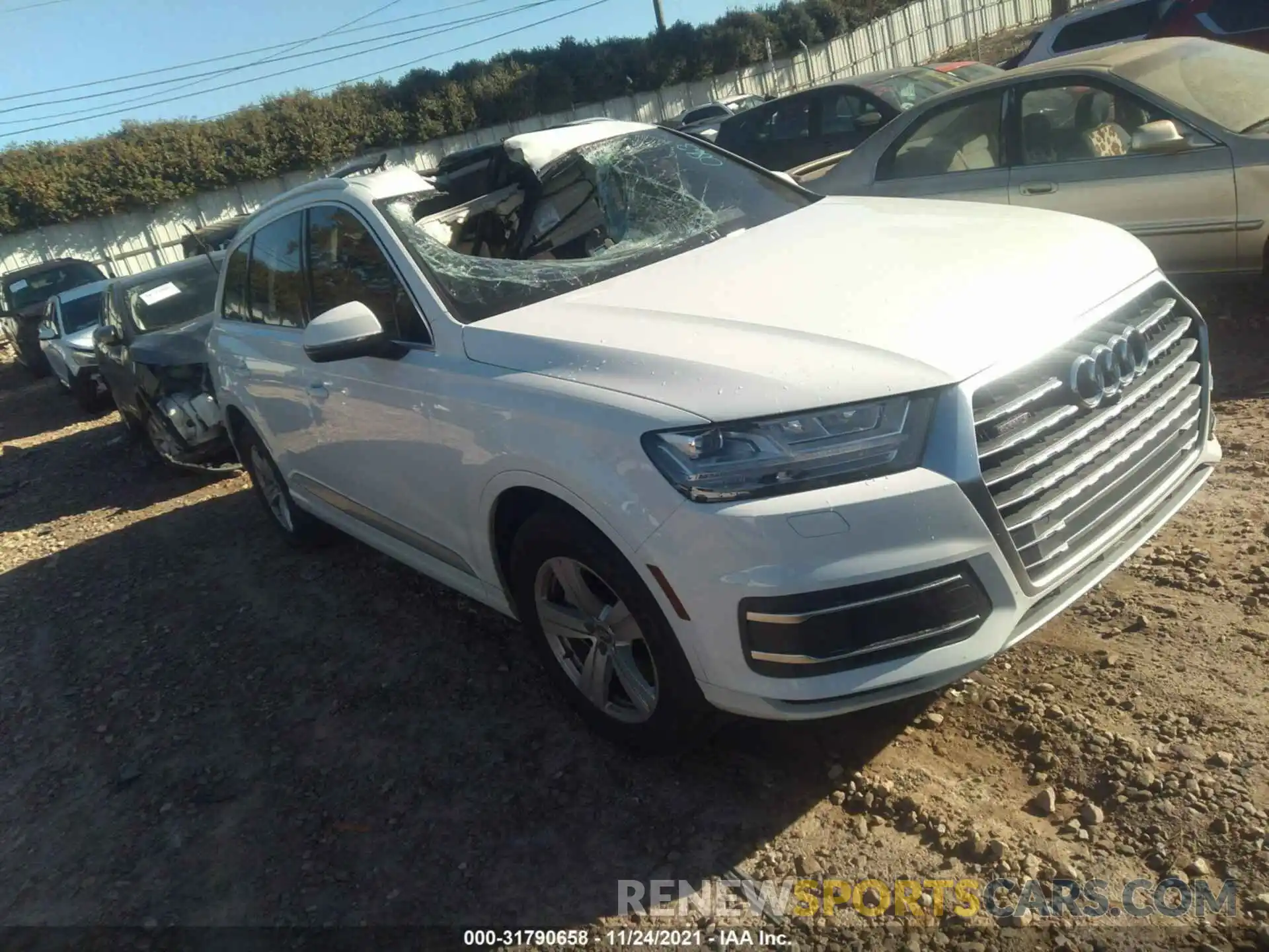 1 Фотография поврежденного автомобиля WA1LHAF79KD030863 AUDI Q7 2019