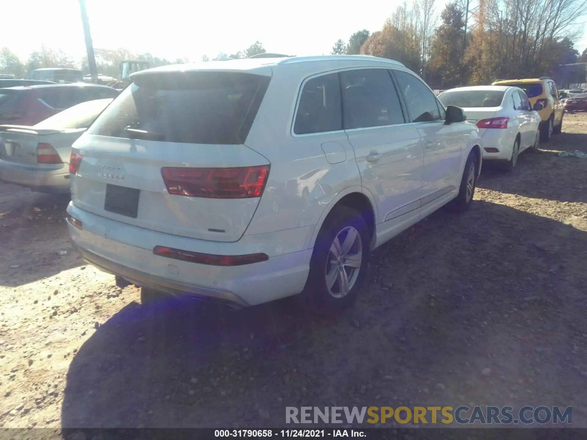 4 Фотография поврежденного автомобиля WA1LHAF79KD030863 AUDI Q7 2019