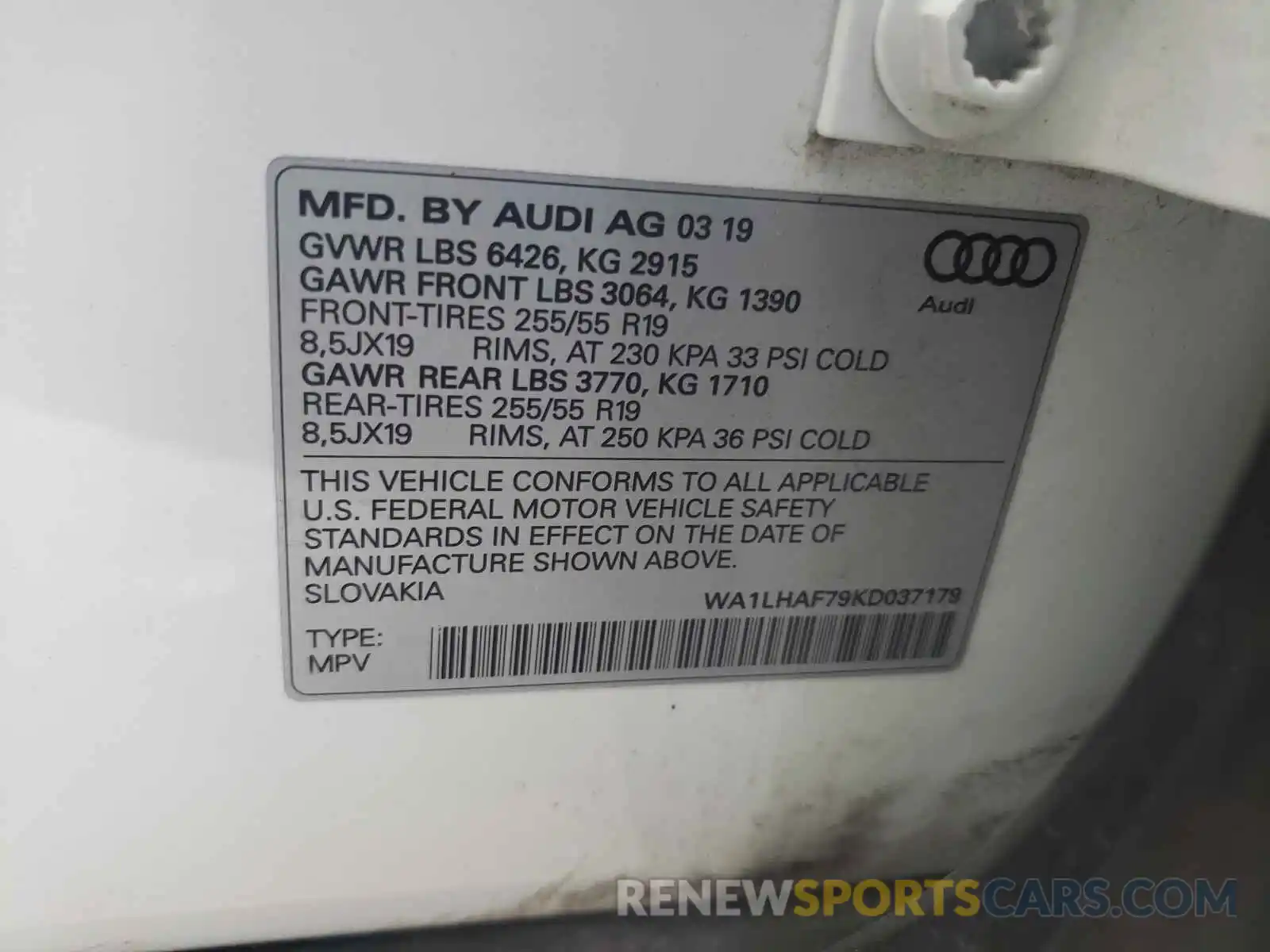 10 Photograph of a damaged car WA1LHAF79KD037179 AUDI Q7 2019