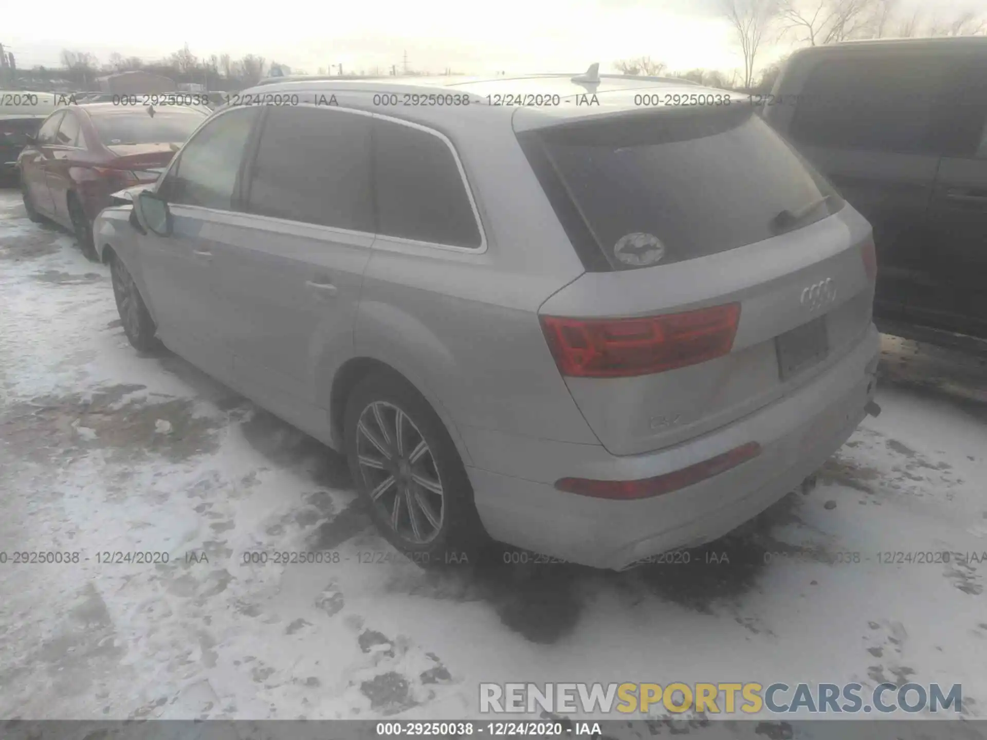 3 Фотография поврежденного автомобиля WA1LHAF79KD043919 AUDI Q7 2019