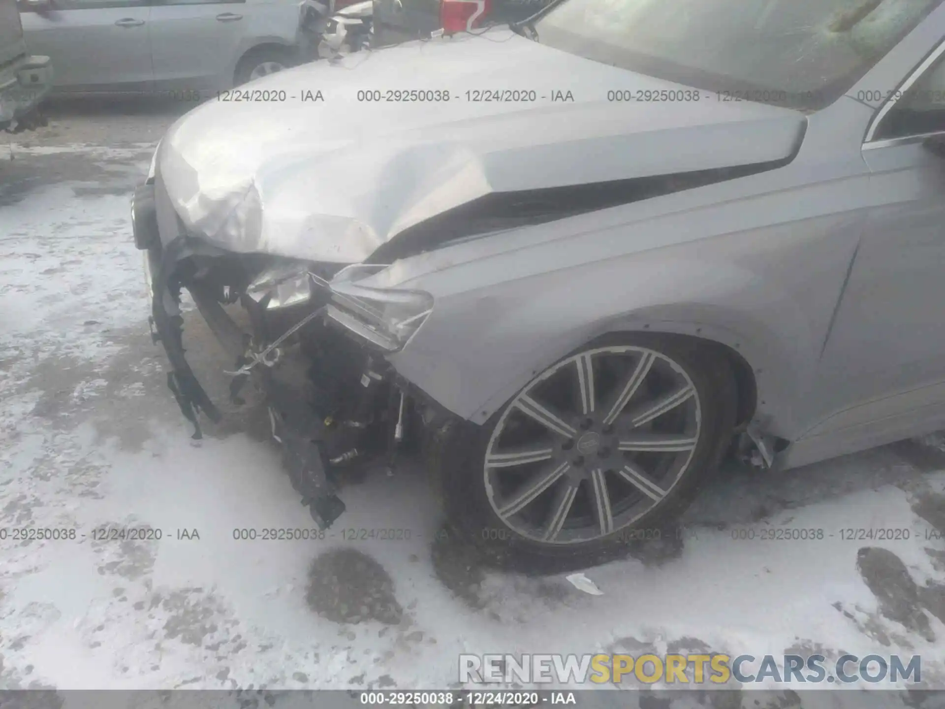 6 Photograph of a damaged car WA1LHAF79KD043919 AUDI Q7 2019